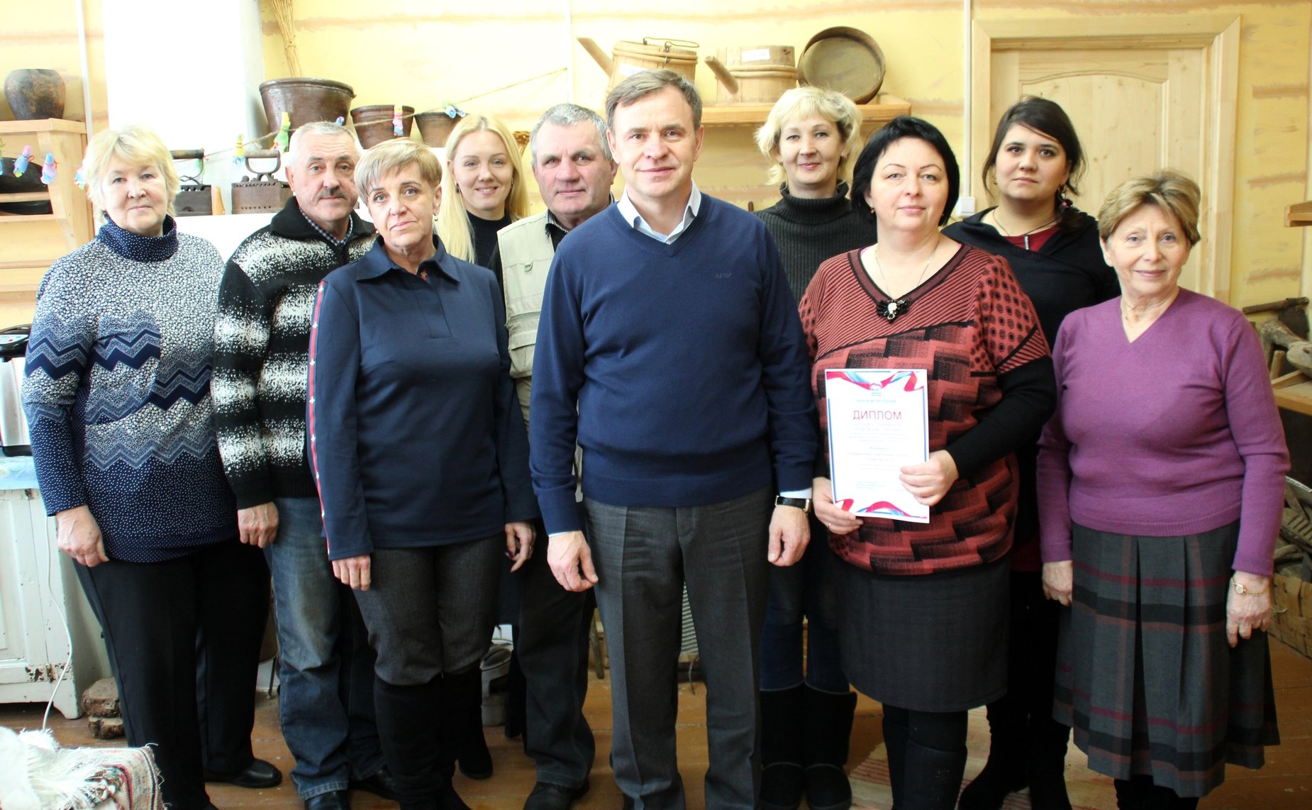 Виктор Новожилов посетил ряд муниципальных образований и провел встречи с активами поселений с. Пежма и п. Хозьмино