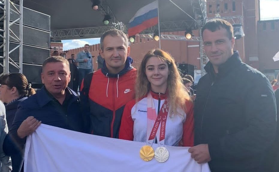 Эдуард Исаков принял участие в чествовании членов паралимпийской сборной России, которые вернулись с прошедших в Токио Паралимпийских игр