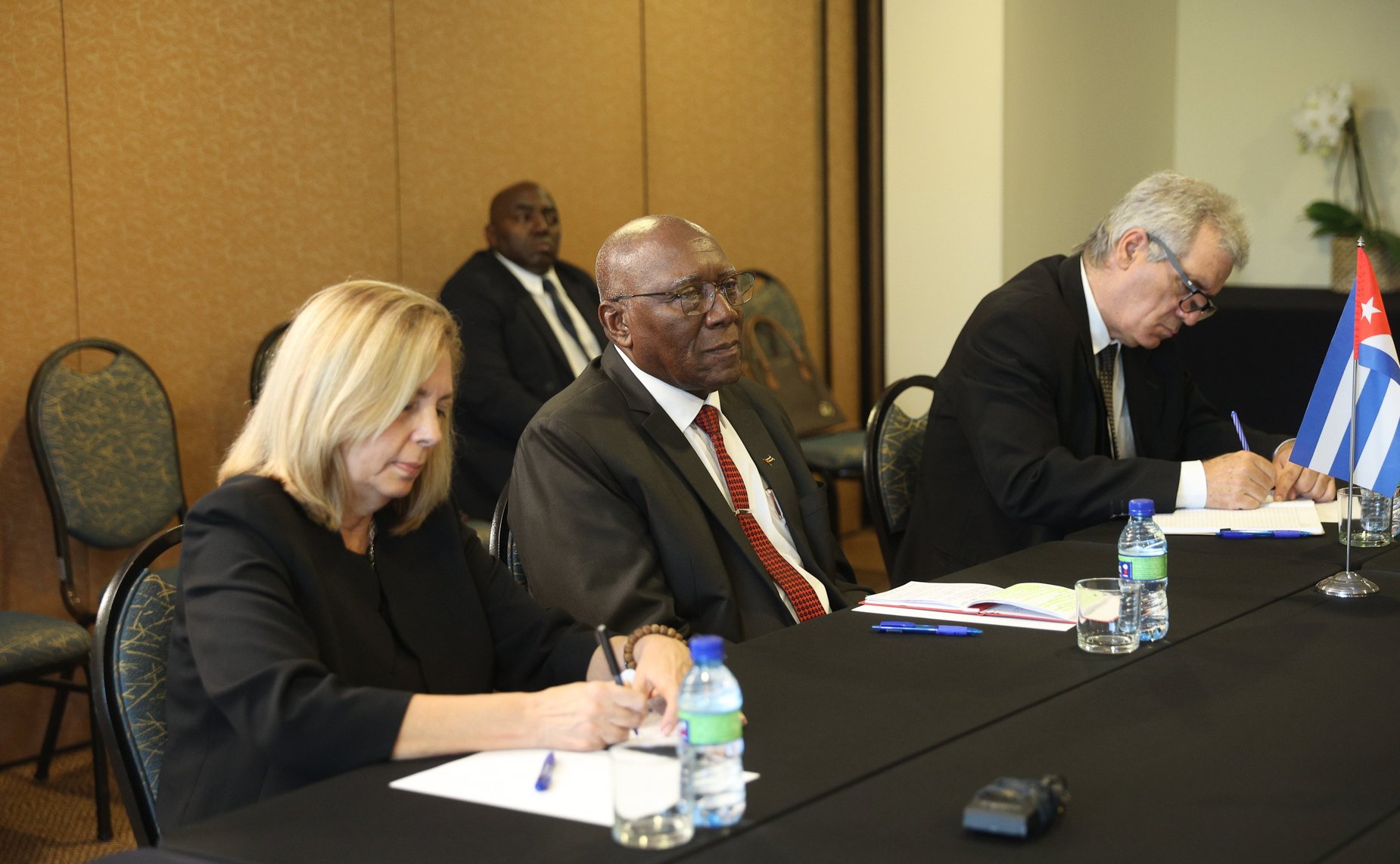 Валентина Матвиенко обсудила с Вице-президентом Республики Куба Сальвадором Вальдесом Месой развитие российско-кубинских отношений