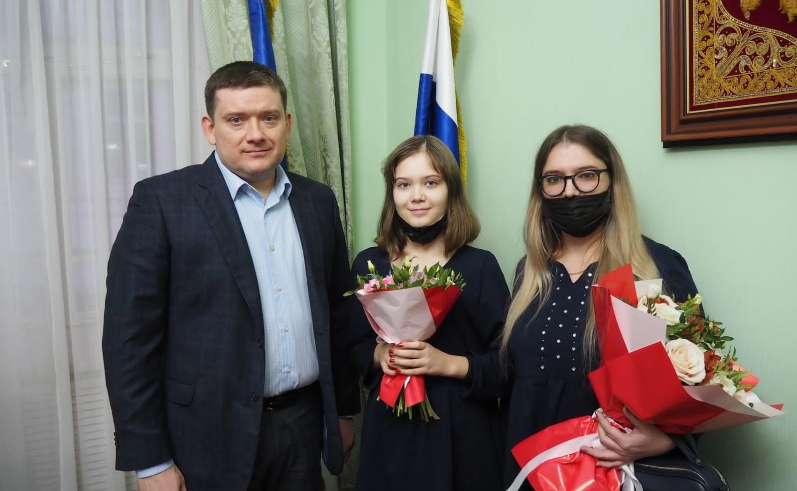 Николай Журавлев принял участие в ежегодной Всероссийской акции «Елка желаний» и осуществил новогодние мечты двух юных костромичек