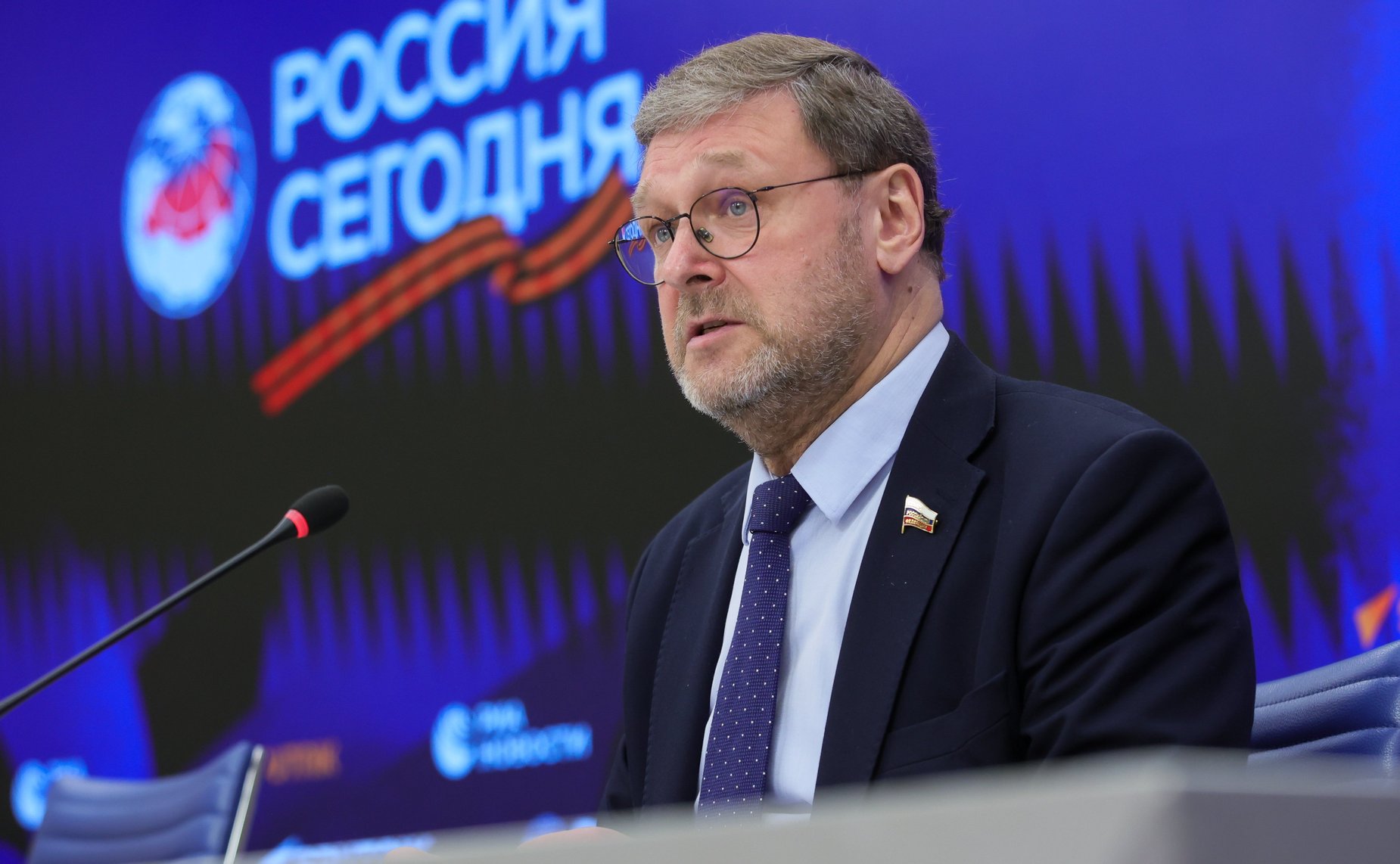 В ММПЦ «Россия сегодня» состоялся брифинг заместителя Председателя Совета Федерации Константина Косачева об итогах участия российской парламентской делегации в 152-й Ассамблее Межпарламентского союза