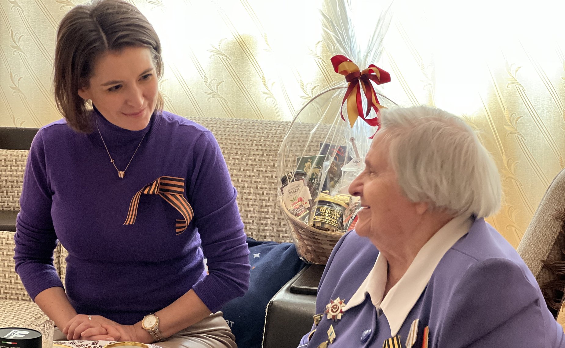 Маргарита Павлова в канун 77-й годовщины празднования Победы в Великой Отечественной войне посетила ветерана ВОВ Нину Гавриловну Чарнецкую