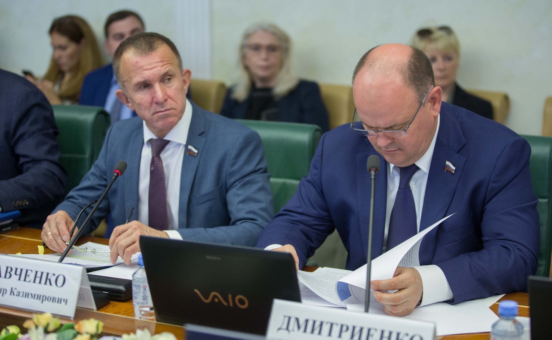 В. Кравченко и А. Дмитриенко