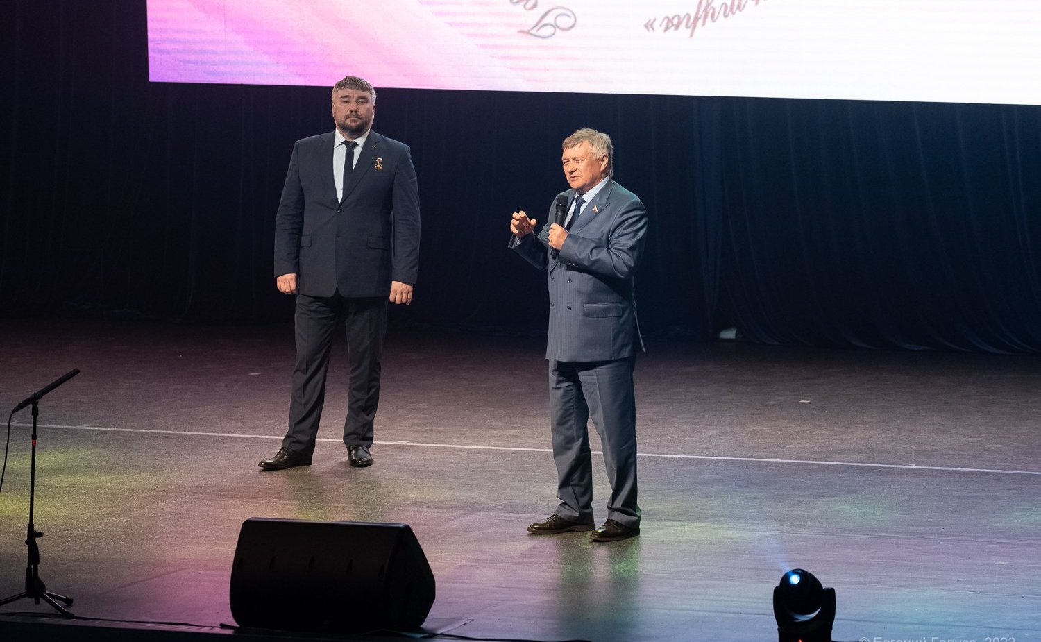 Сергей Михайлов поздравил руководство, учащихся и выпускников училища с юбилеем учреждения