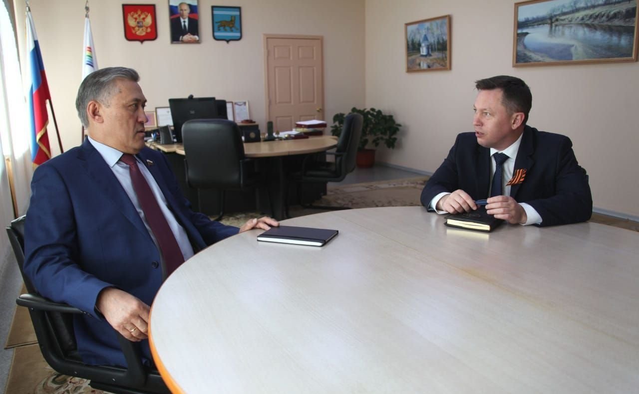 Юрий Валяев в рамках региональной недели провел ряд встреч
