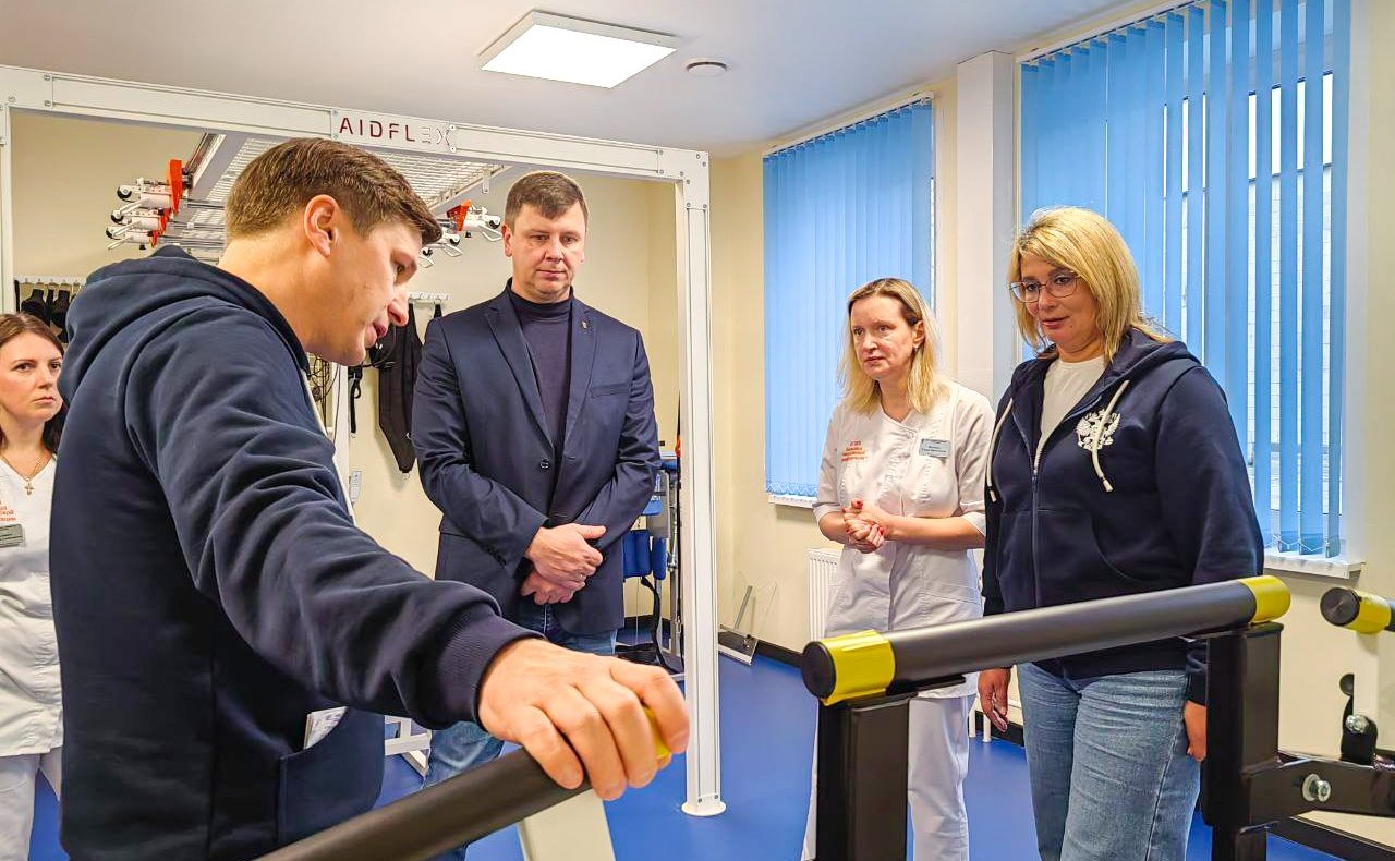 Сенаторы РФ посетили Больницу медицинской реабилитации