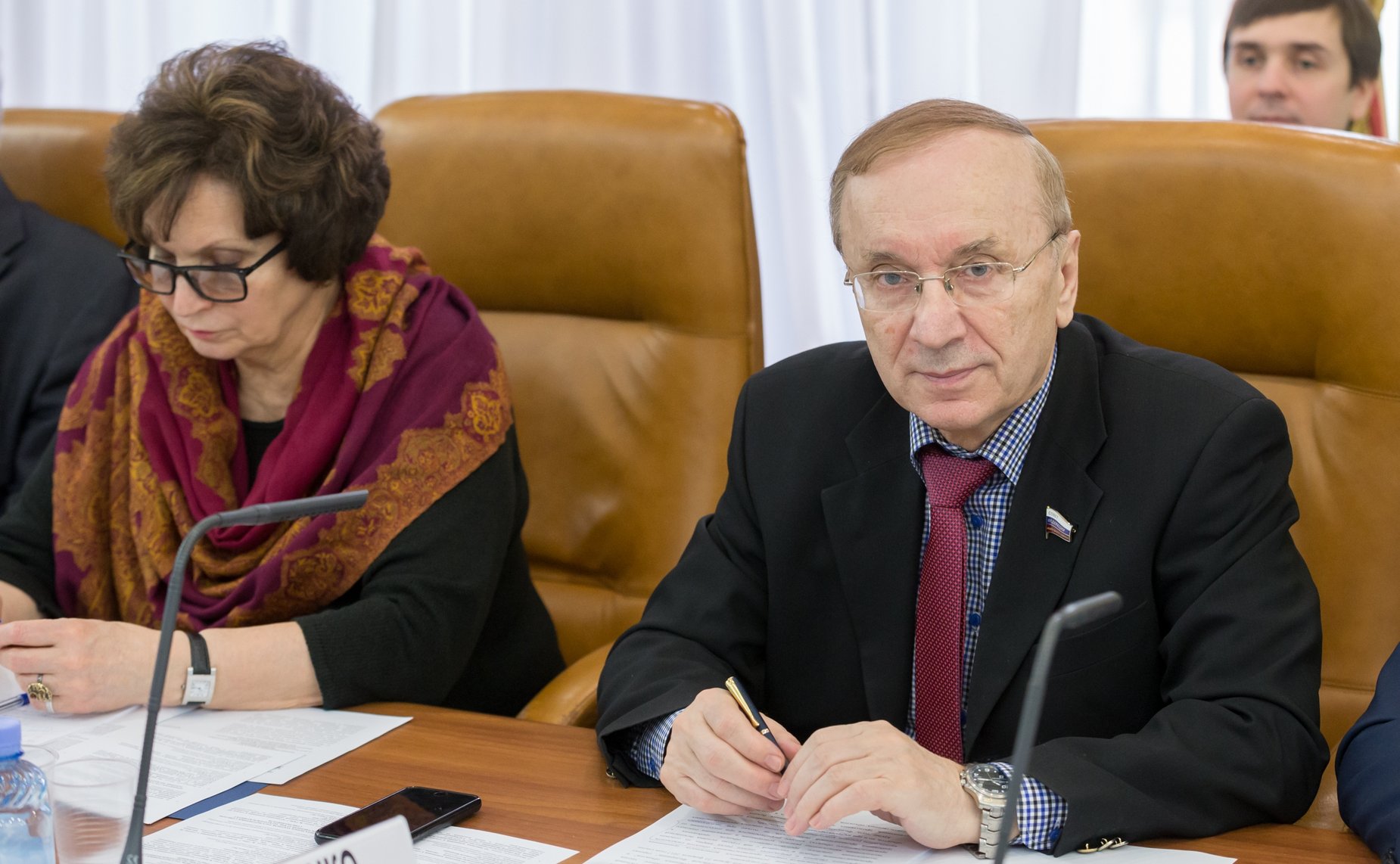 Е. Лахова и И. Чернышенко