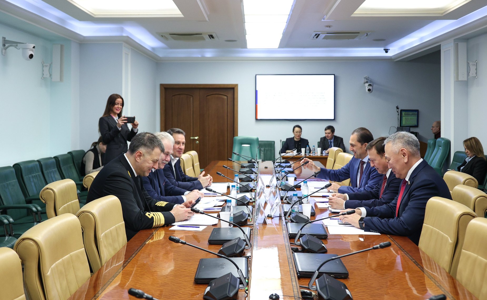 Совещание «Вопросы функционирования и развития системы грузовых и пассажирских перевозок в российской части акватории Тихого океана»