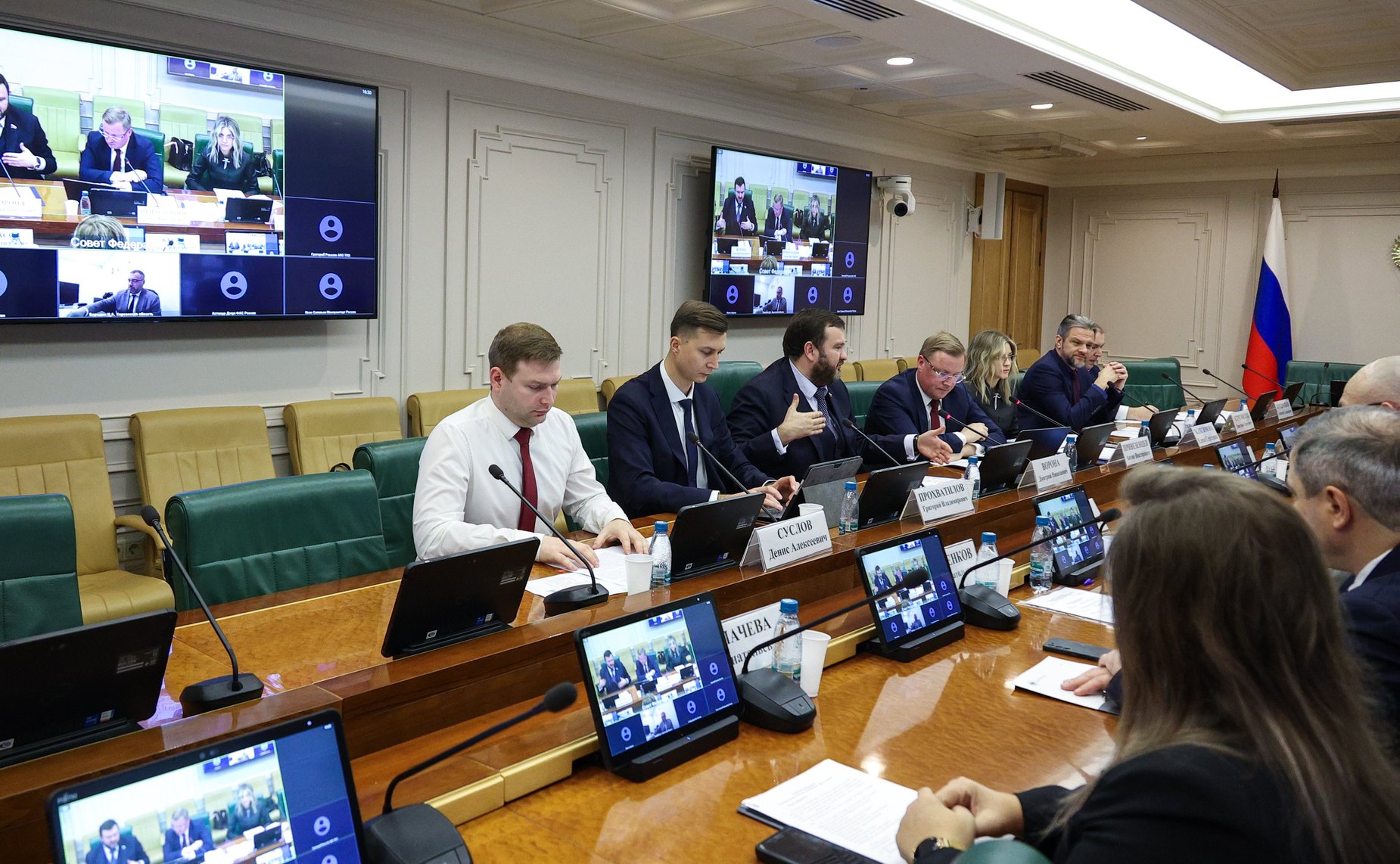 Совещание Комитет Совета Федерации по экономической политике «Актуальные проблемы связи и телекоммуникаций на территориях воссоединенных субъектов Российской Федерации»