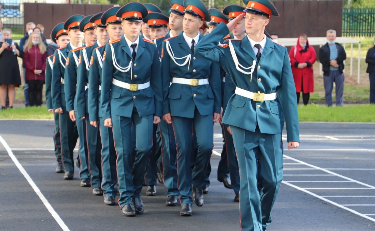 Ю. Воробьев провел для кадетов школы «Корабелы Прионежья» урок патриотического воспитания