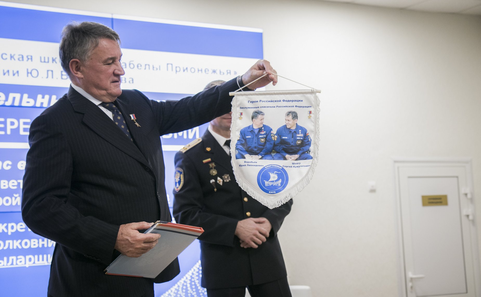 Ю. Воробьев провел урок патриотического воспитания в Кадетской школе «Корабелы Прионежья»