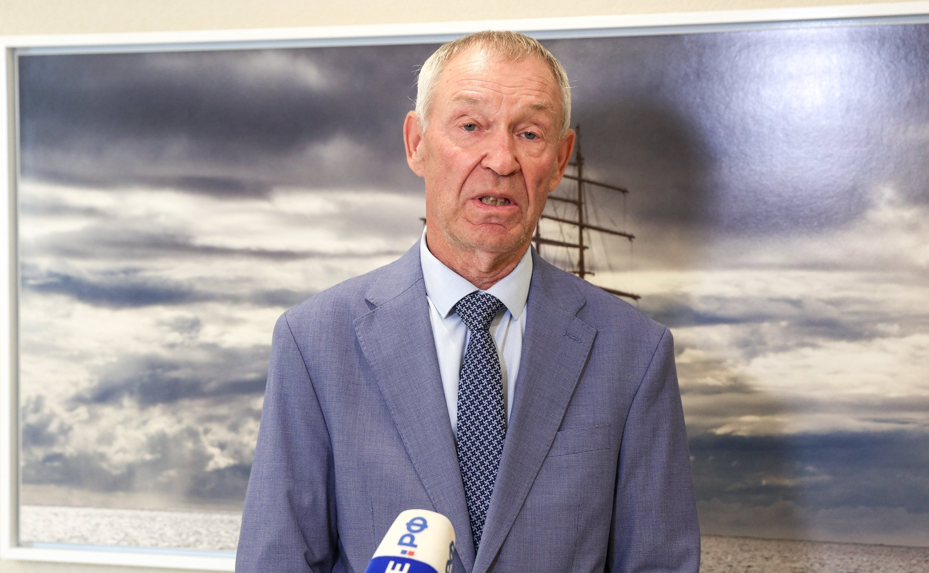 Открытие в Совете Федерации выставки творческих работ президента Международного союза художников-анималистов Сергея Ильинского-Акулова