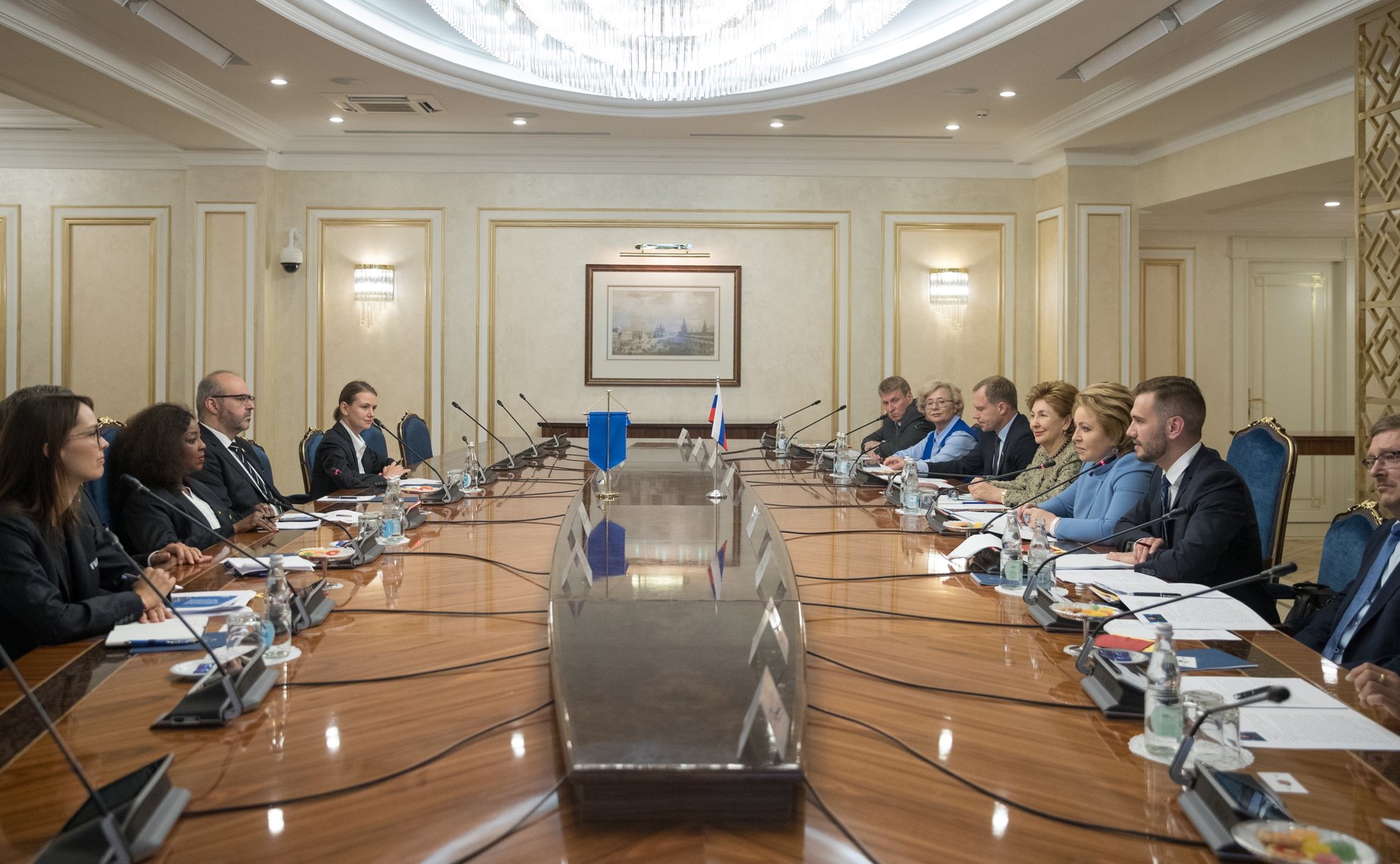 Встреча В. Матвиенко с генеральным секретарем Международной федерации футбольных ассоциаций (FIFA) Фатмой Самурой