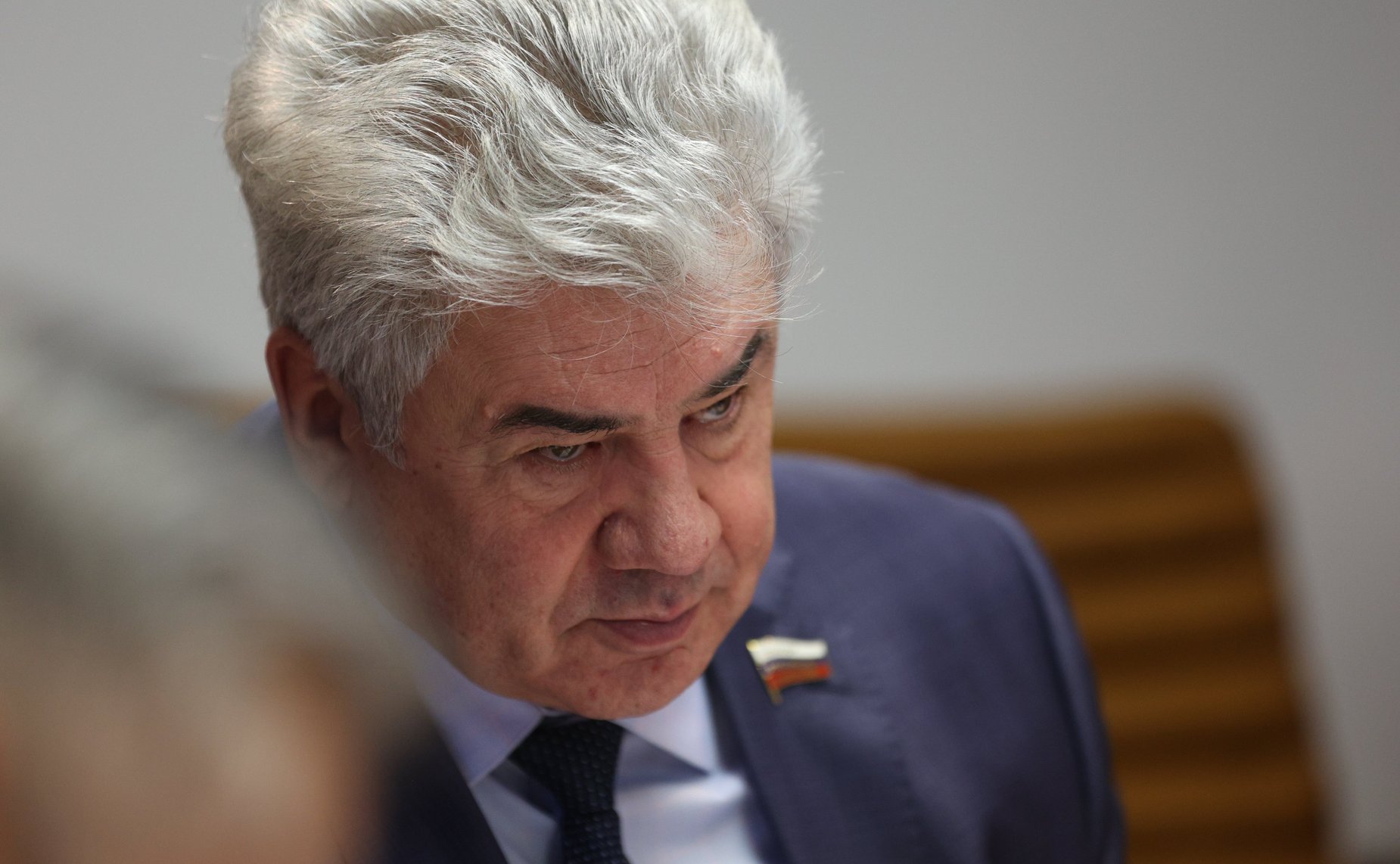 Виктор Бондарев