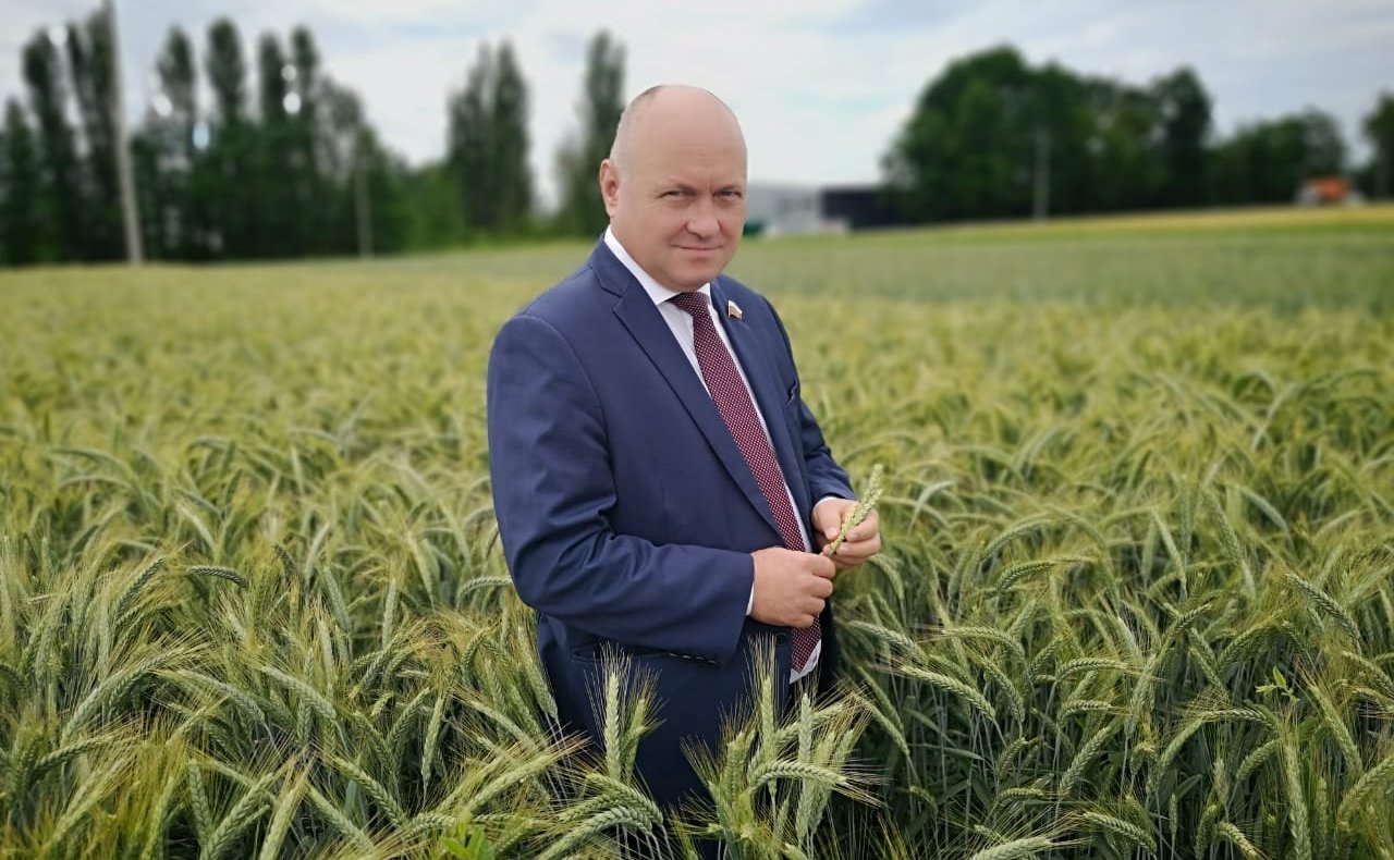 Алексей Кондратенко принял участие в региональном совещании, посвященном готовности к уборочной кампании