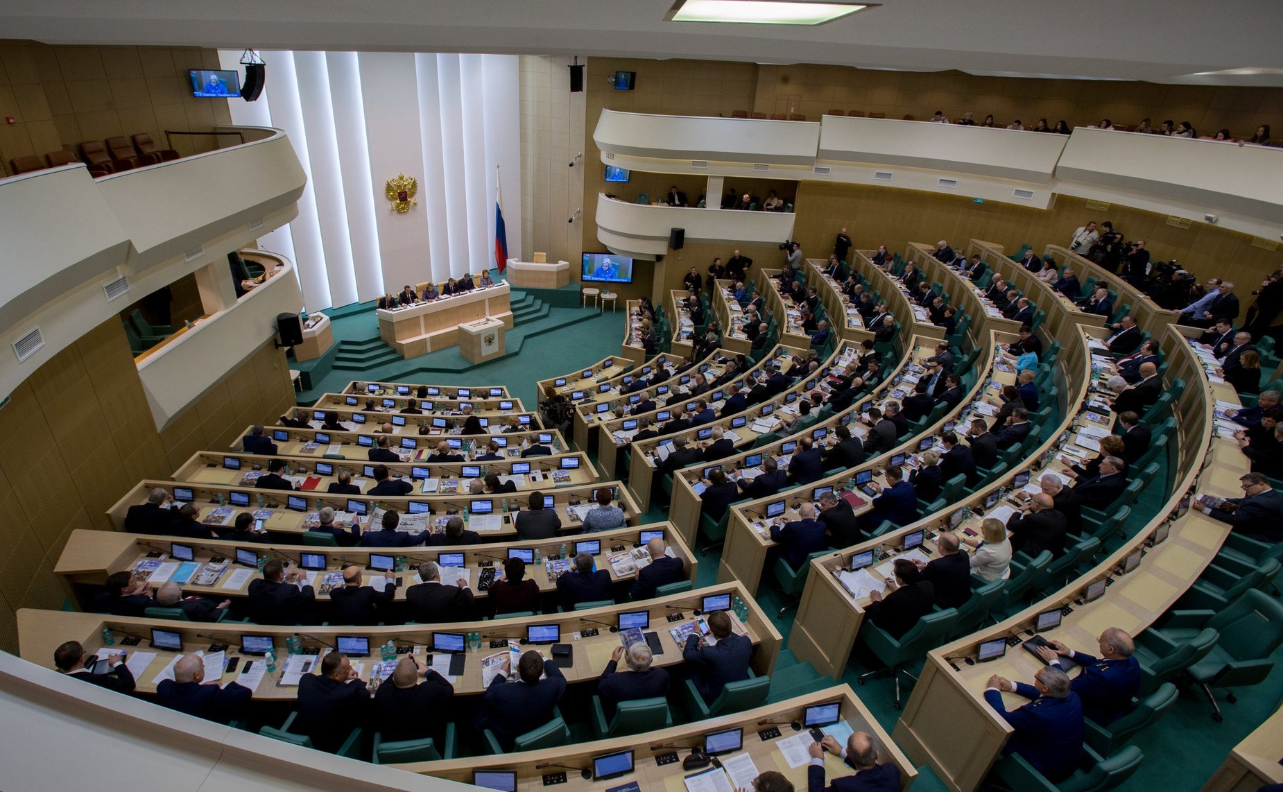 Зал Совета Федерации на 400-м заседании