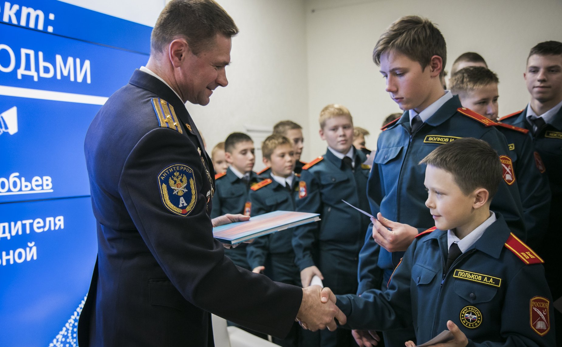 Ю. Воробьев провел урок патриотического воспитания в Кадетской школе «Корабелы Прионежья»