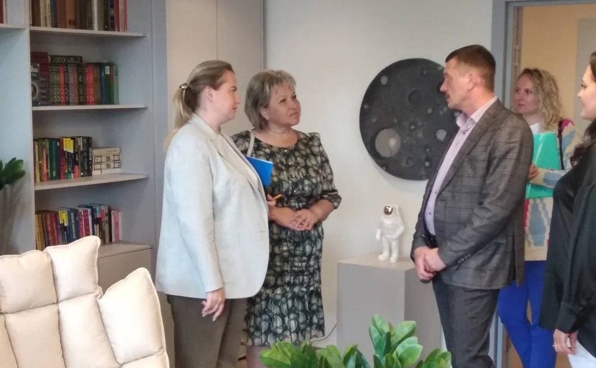 Елена Писарева посетила филиал государственного фонда «Защитники Отечества» в Новгородской области