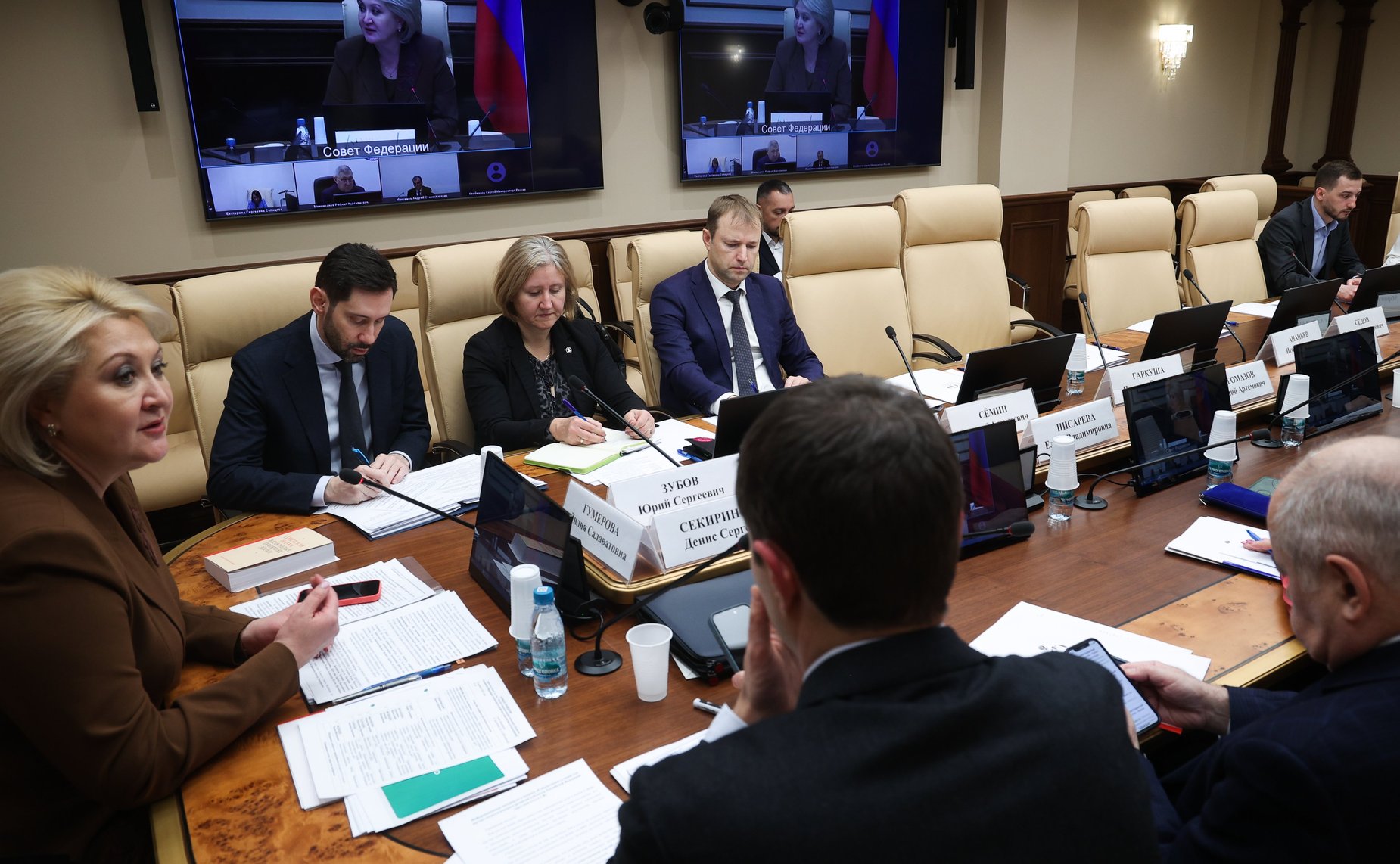 Круглый стол Комитета СФ по науке, образованию и культуре на тему «Научно-технологический потенциал субъектов РФ: возможности развития и перспективы использования»