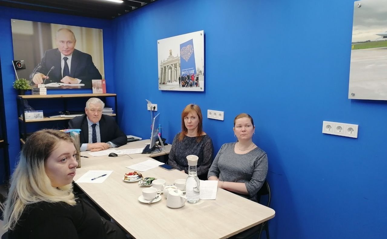 Сергей Перминов включился в рассмотрение обращений жителей Гатчинского района