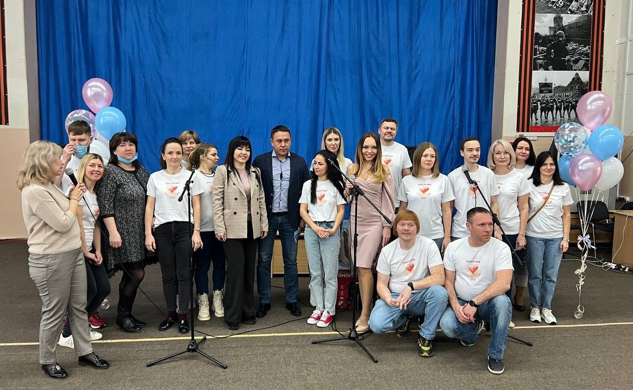 Айрат Гибатдинов вместе с волонтерами провел праздник для областного государственного автономного учреждения социального обслуживания «Геронтологический центр «ЗАБОТА» в Ульяновске