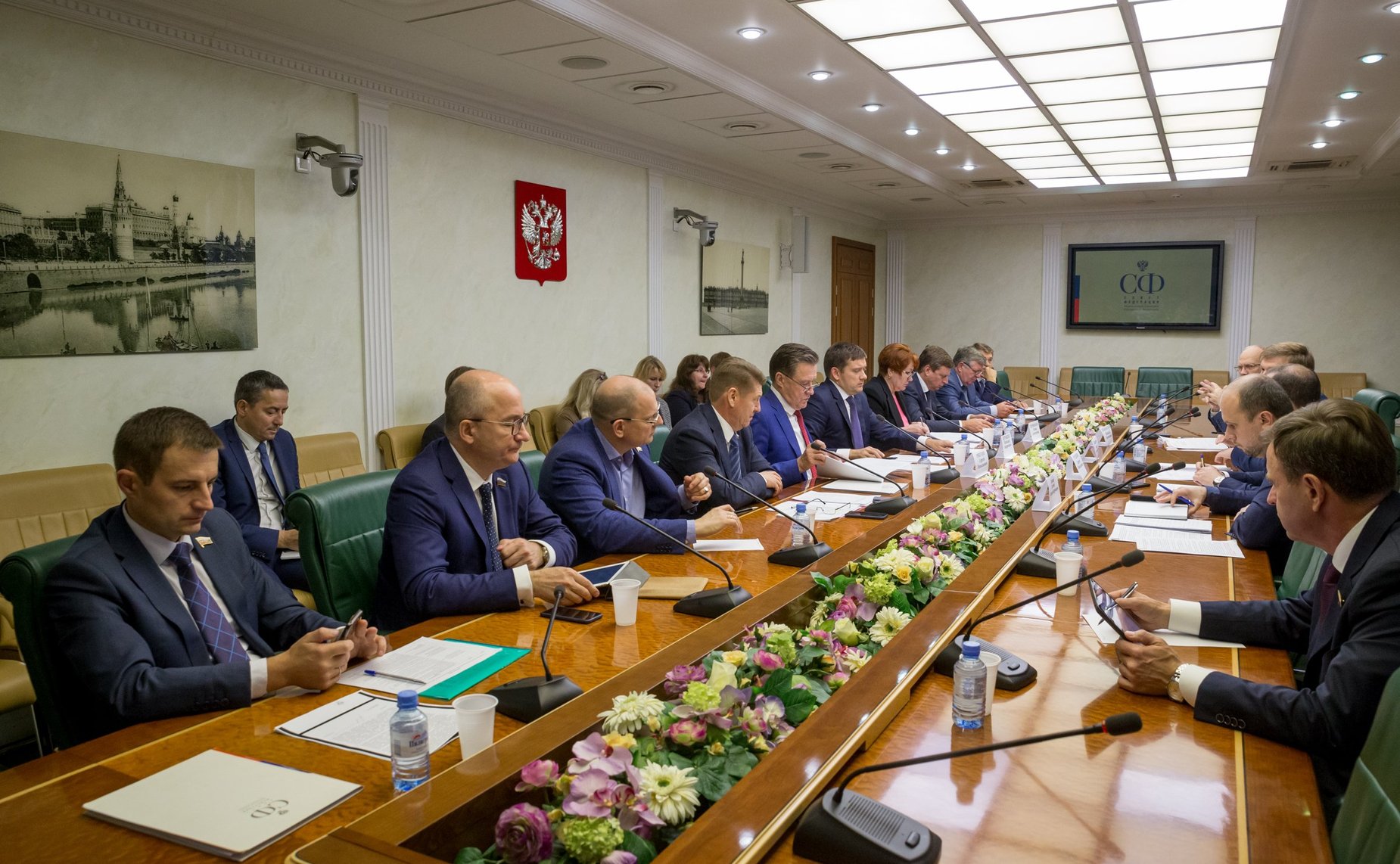 Совещание членов трехсторонней комиссии по вопросам межбюджетных отношений