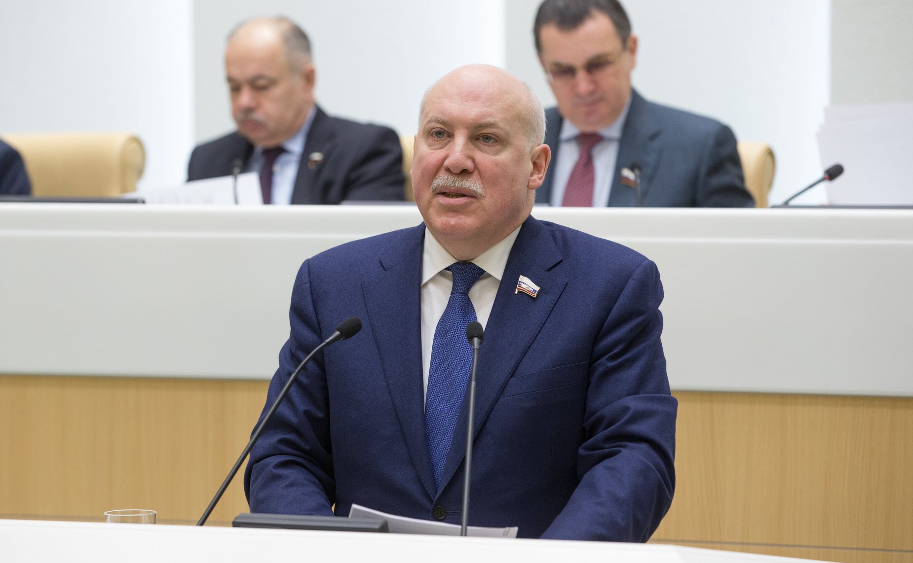 Д. Мезенцев