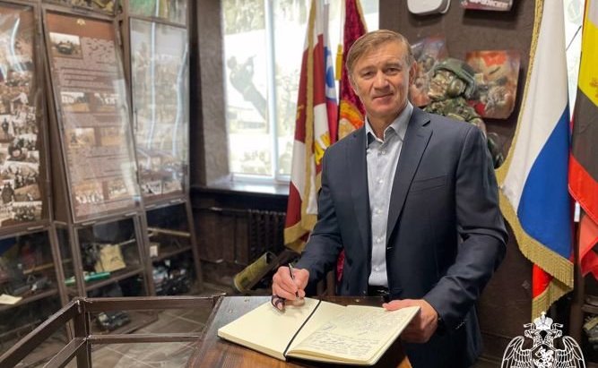 Александр Брыксин посетил в Москве интерактивную выставку Курской области