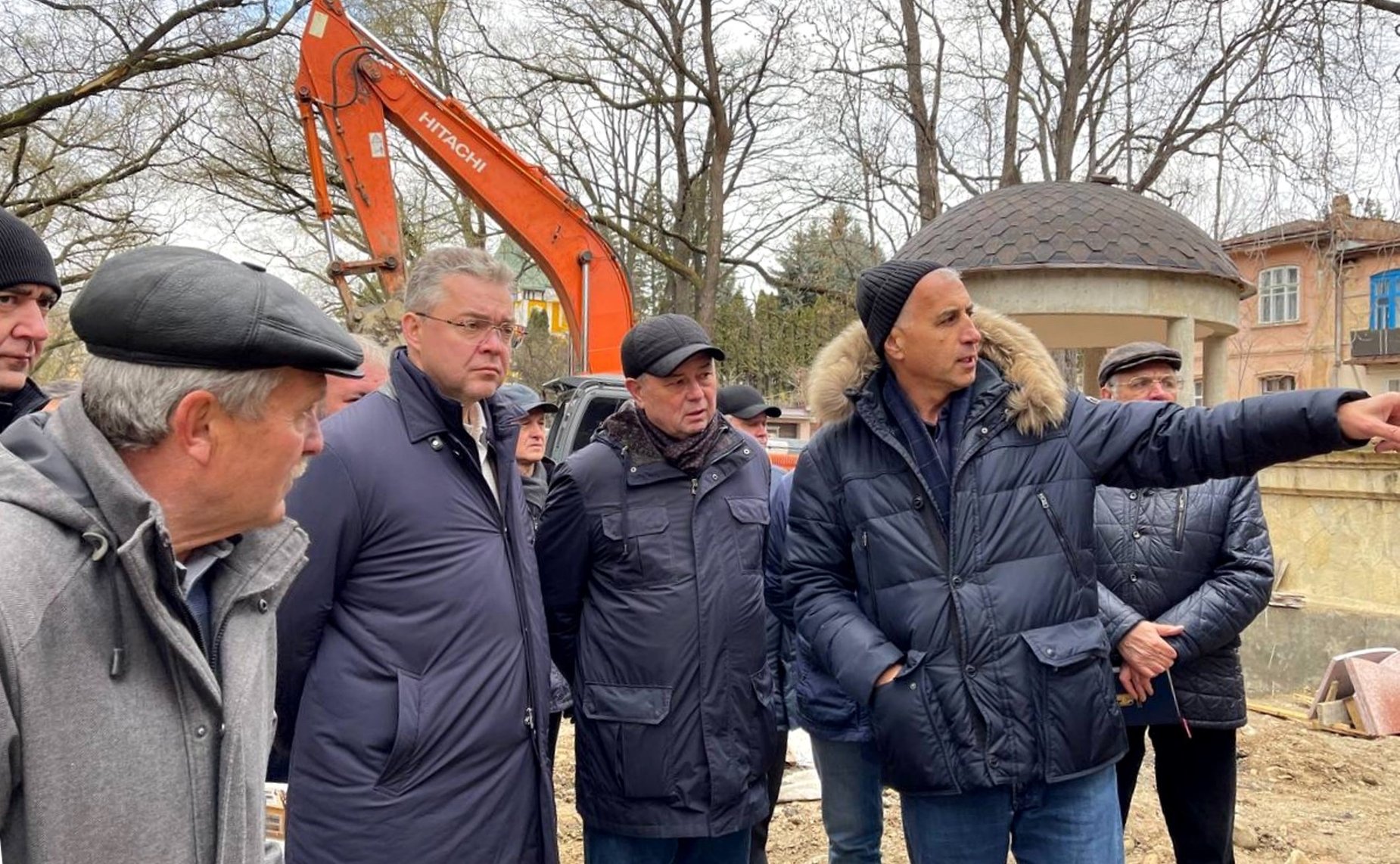 Анатолий Артамонов совместно с губернатором Ставропольского края Владимиром Владимировым проинспектировал реализацию в городе-курорте Кисловодске строительства объектов инфраструктуры, отдыха и туризма