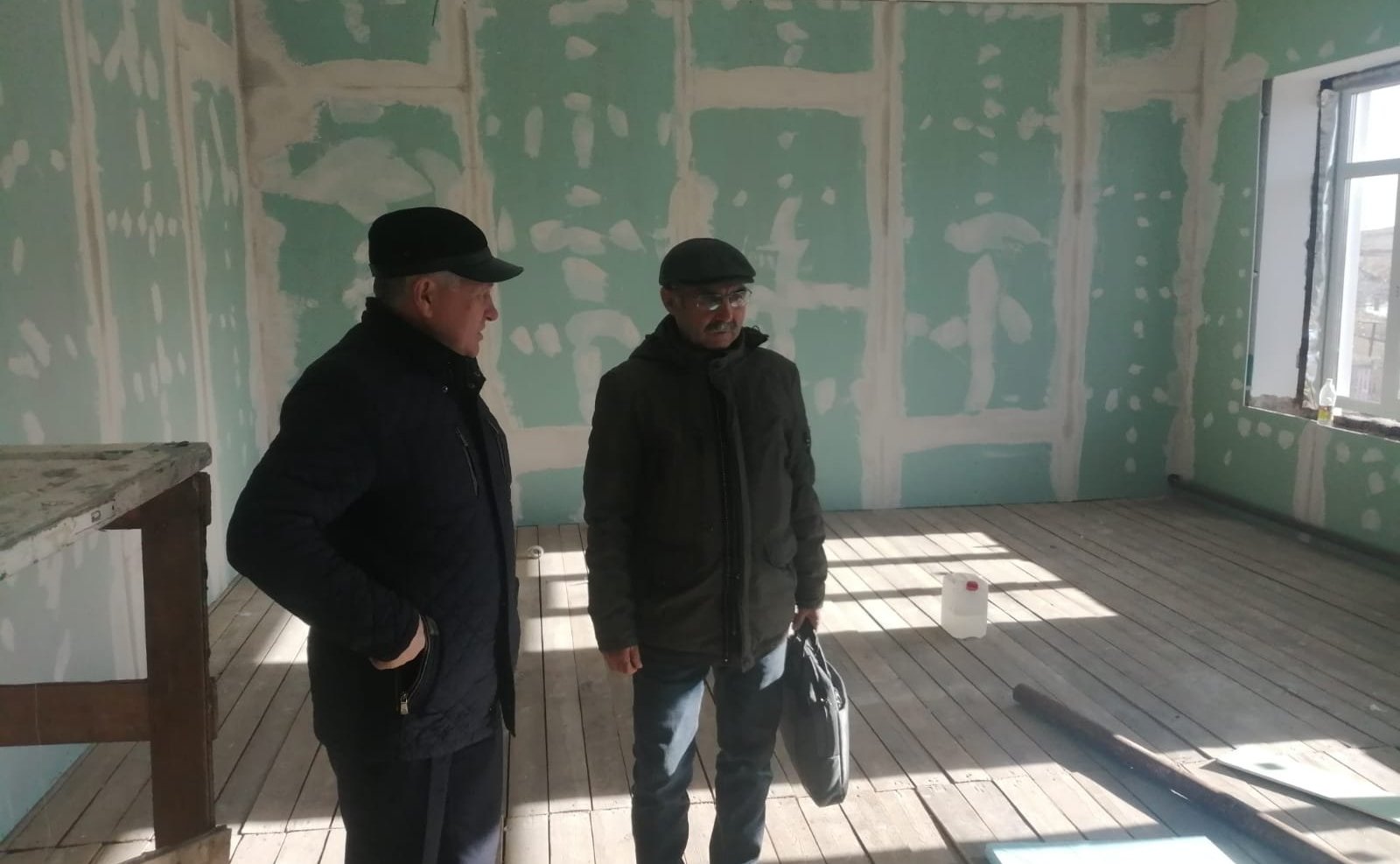 Сергей Михайлов в рамках региональной недели посетил объекты социальной инфраструктуры сел Кыринского района