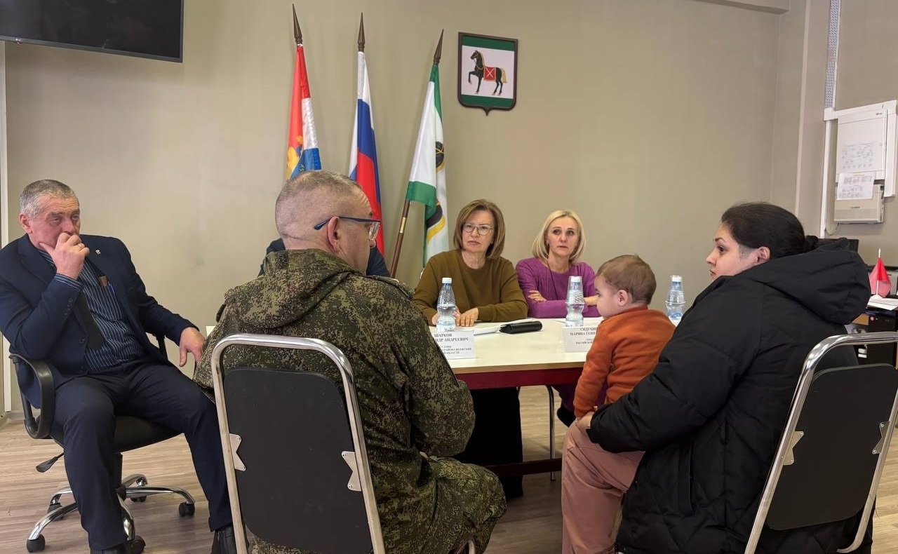 Марина Сидухина провела прием жителей в одном из поселков Самарской области