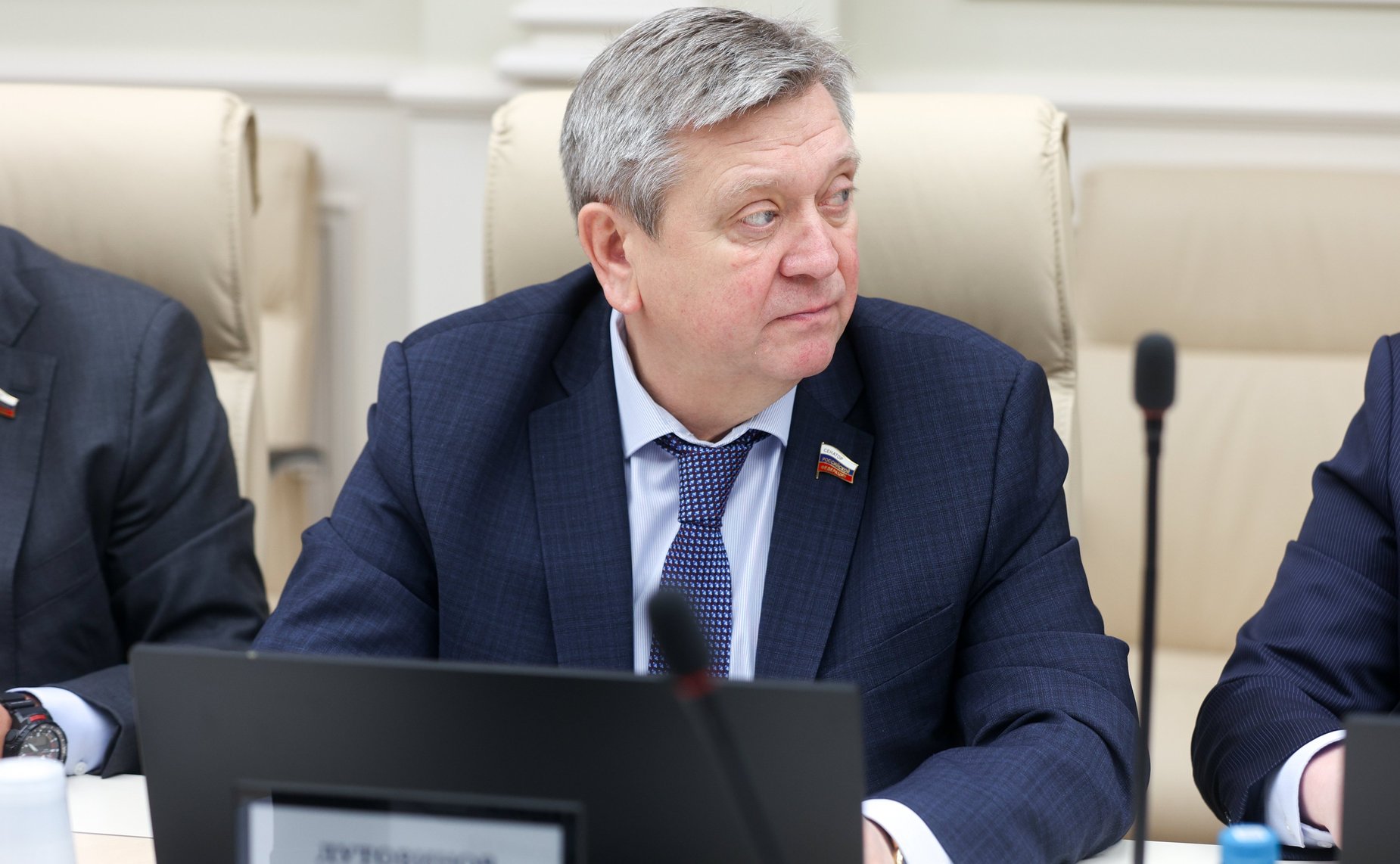 Александр Лутовинов