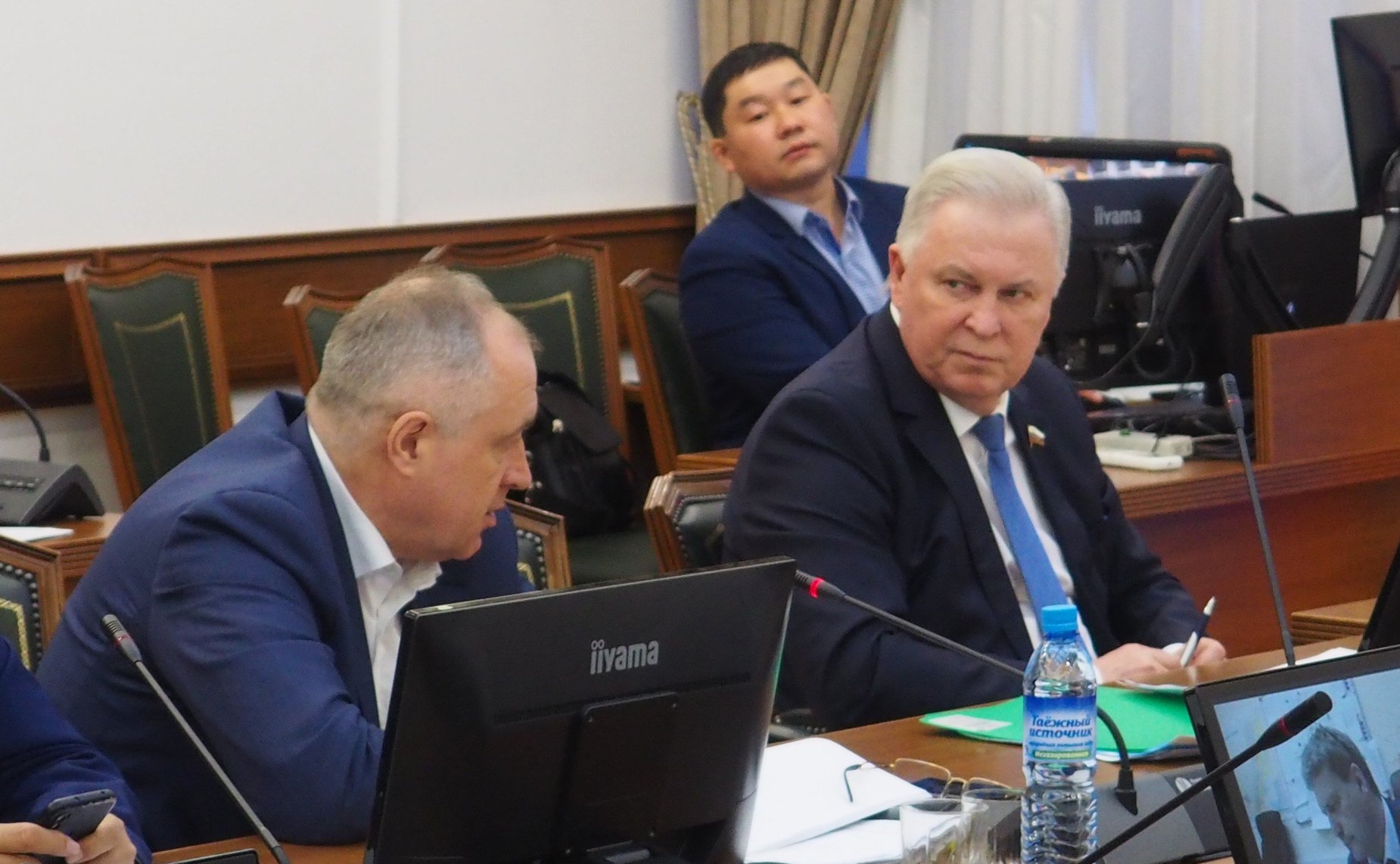 Вячеслав Наговицын в рамках региональной недели принял участие в совещании с правительством региона по вопросам реализации постановления Совета Федерации о социально-экономическом развитии Бурятии