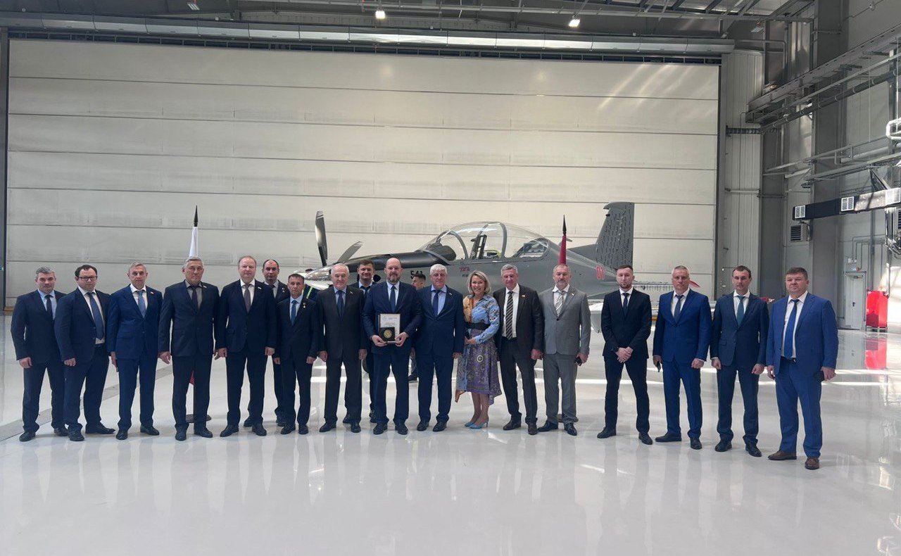 В рамках выездного заседания Комитета СФ по обороне и безопасности сенаторы посетили ряд социально значимых предприятий Свердловской области