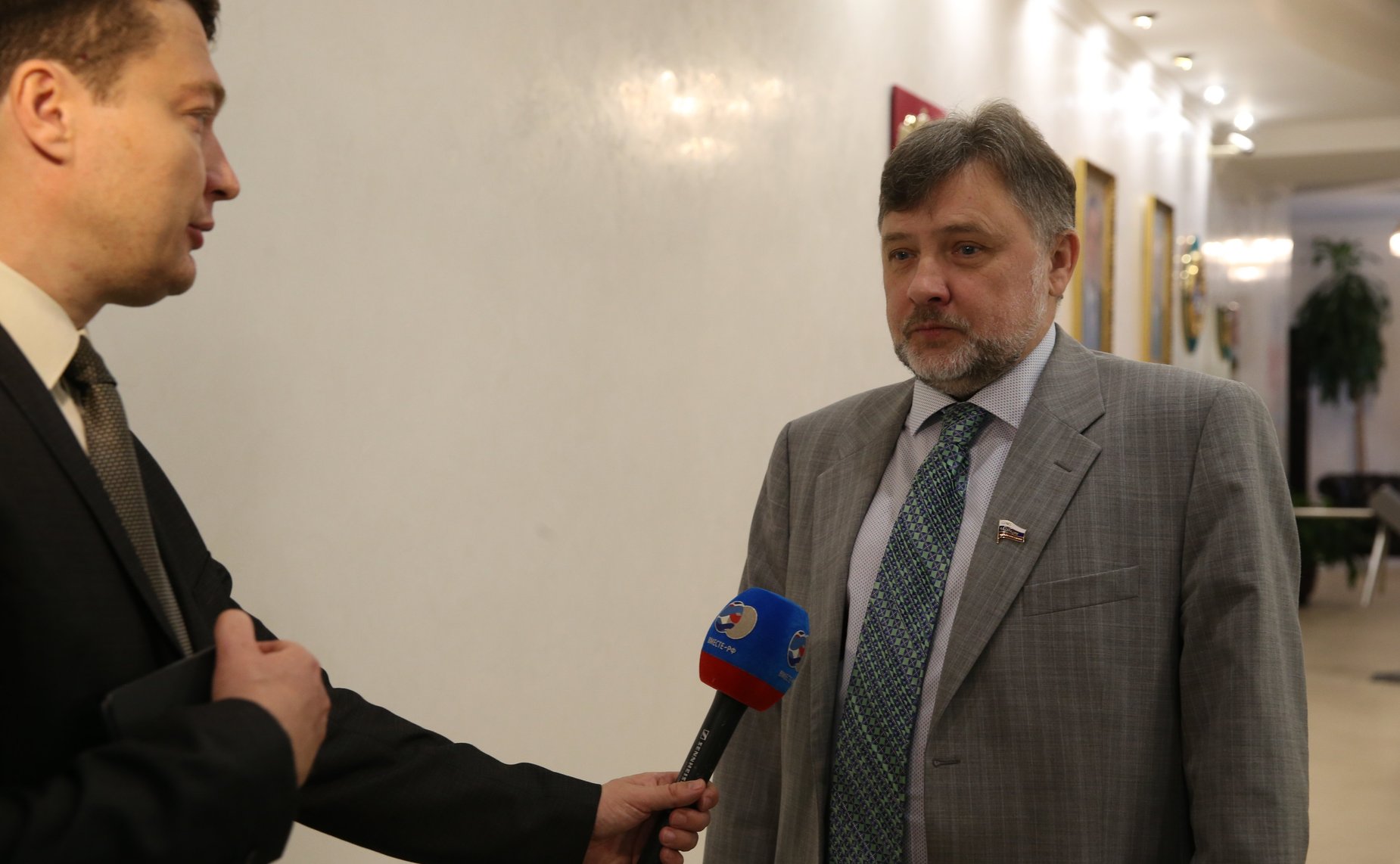 В. Шверикас