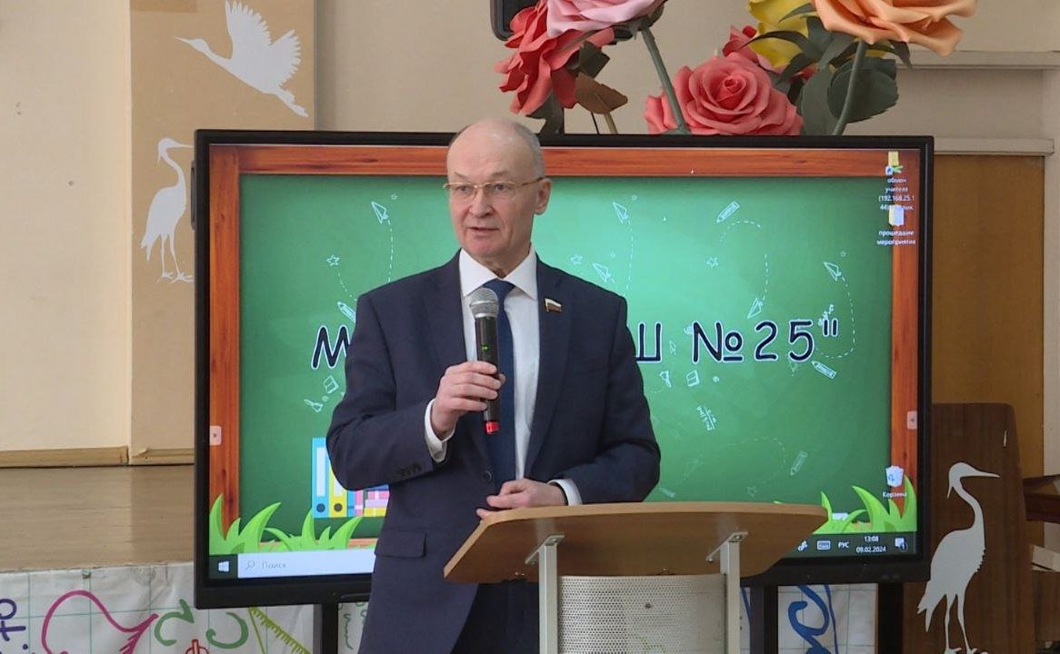 Владимир Киселев встретился с коллективом 25-й школы г. Владимира