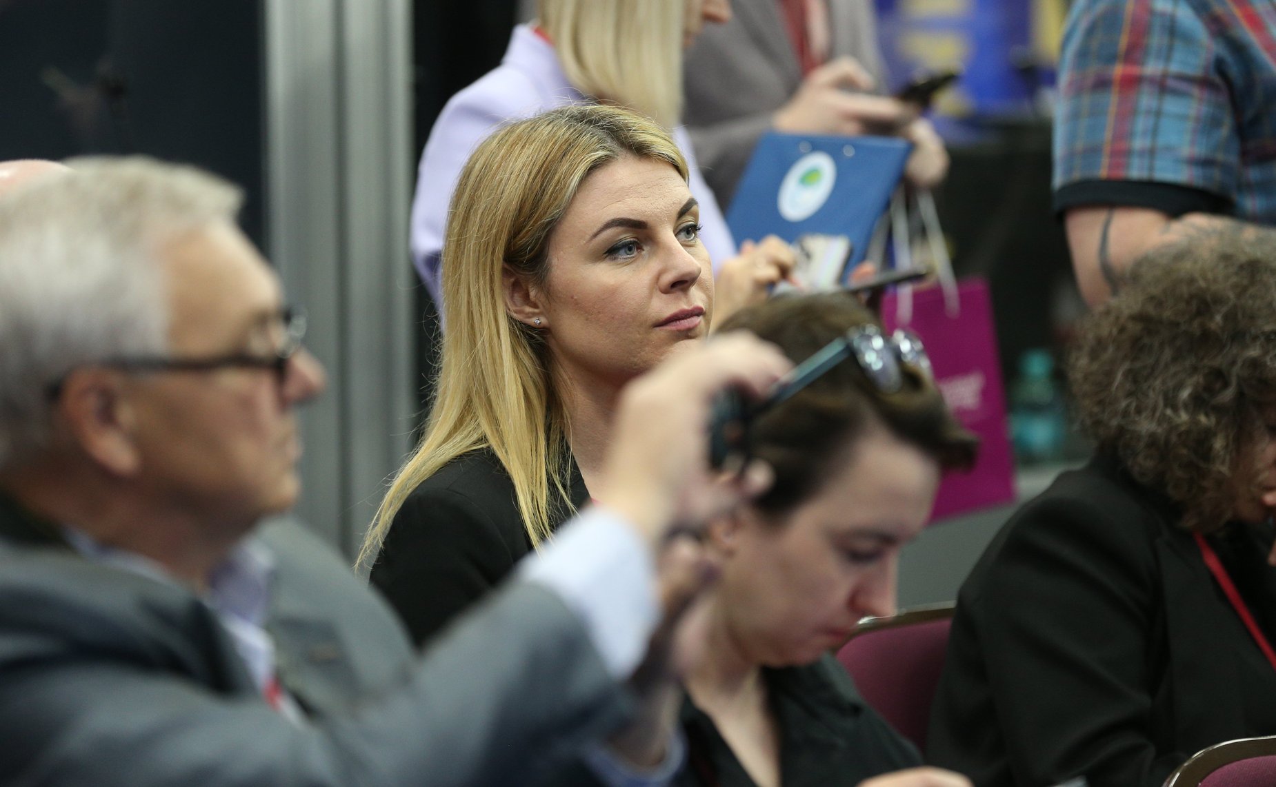 «Круглый стол»: Продвигая социально ориентированное устойчивое будущее. Инвестиции в развитие – инвестиции в человека. Мероприятие состоялось в рамках юбилейного XXV ПМЭФ-2022