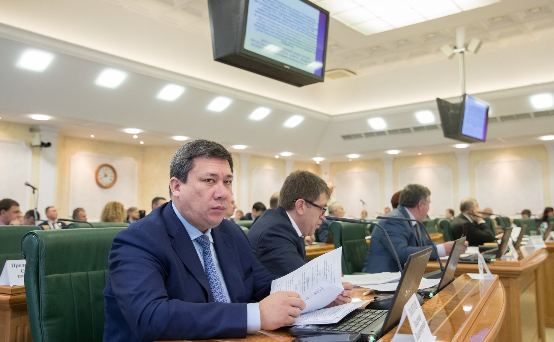 В. Полетаев