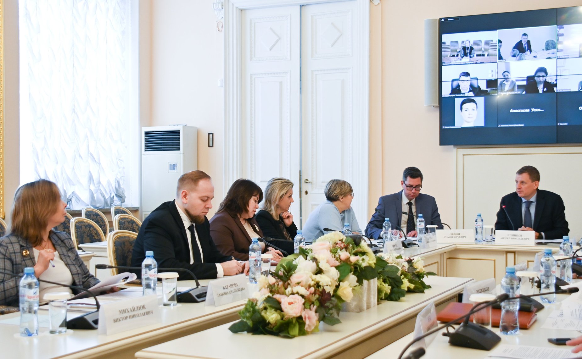 Участие сенаторов в заседании рабочей группы МПА СНГ по подготовке модельного закона «О платформенной занятости»