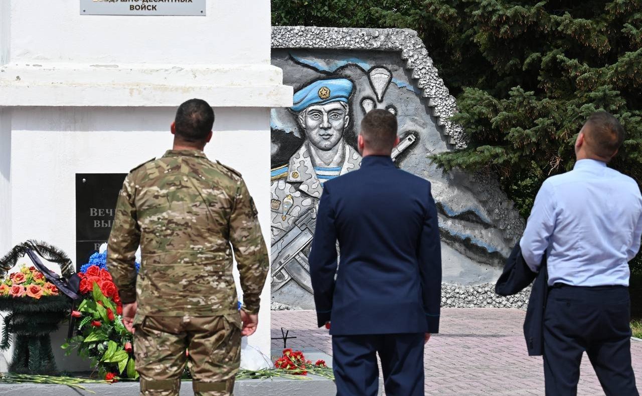 В Рязанском воздушно-десантном училище состоялось открытие фотовыставки «Герои Гостомеля»