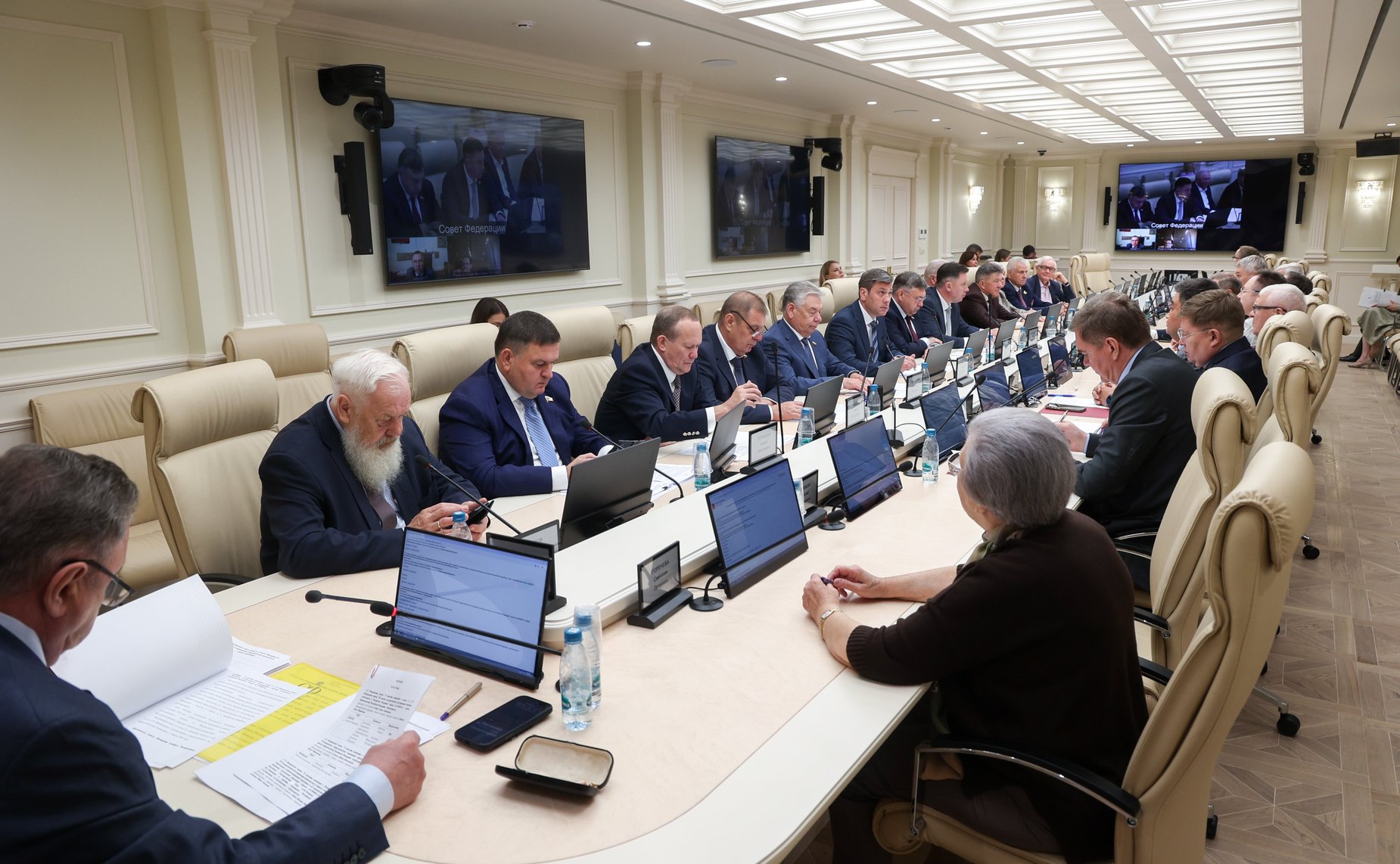 Заседание Комитета Совета Федерации по Регламенту и организации парламентской деятельности