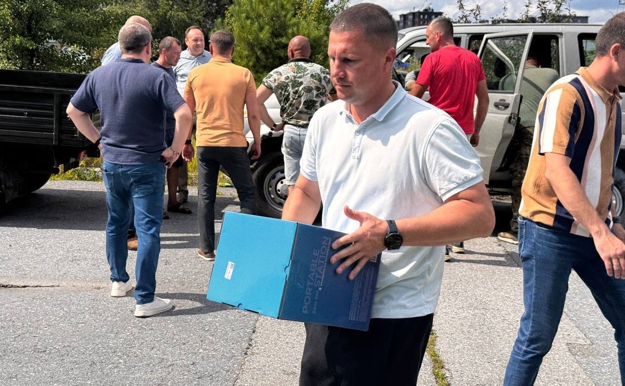 Айрат Гибатдинов передал партию помощи десантникам 104-й гвардейской дивизии ВДВ