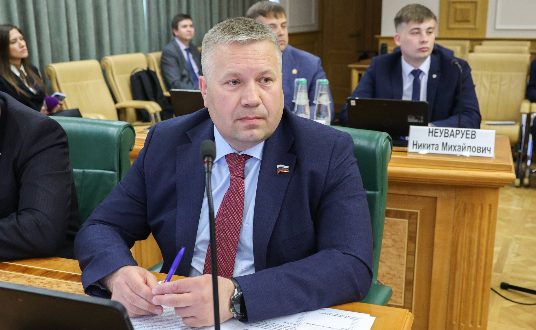 Денис Гусев