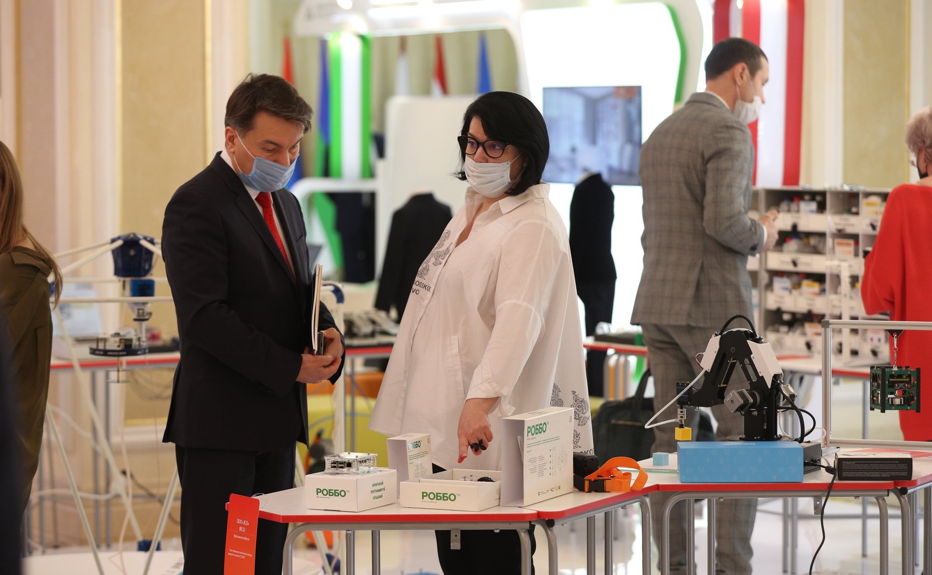 Открытие в Совете Федерации выставки детских товаров российских предприятий