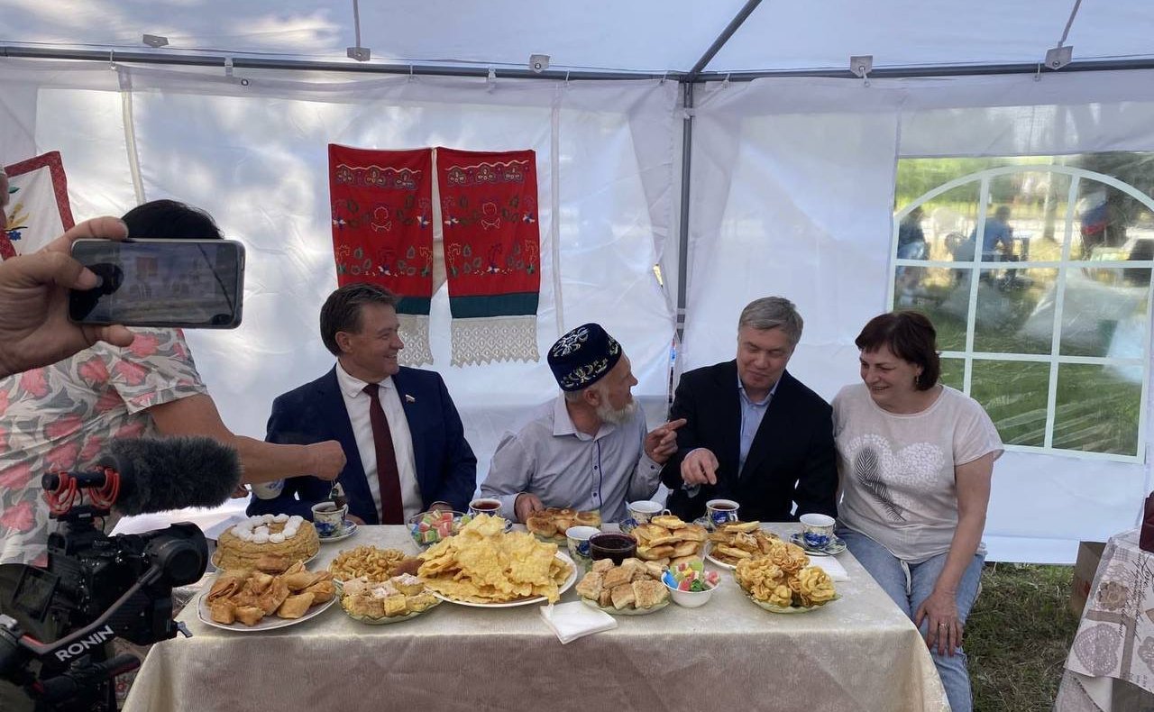 Сергей Рябухин в ходе поездки в Ульяновскую область принял участие в праздновании татарского национального праздника Сабантуй