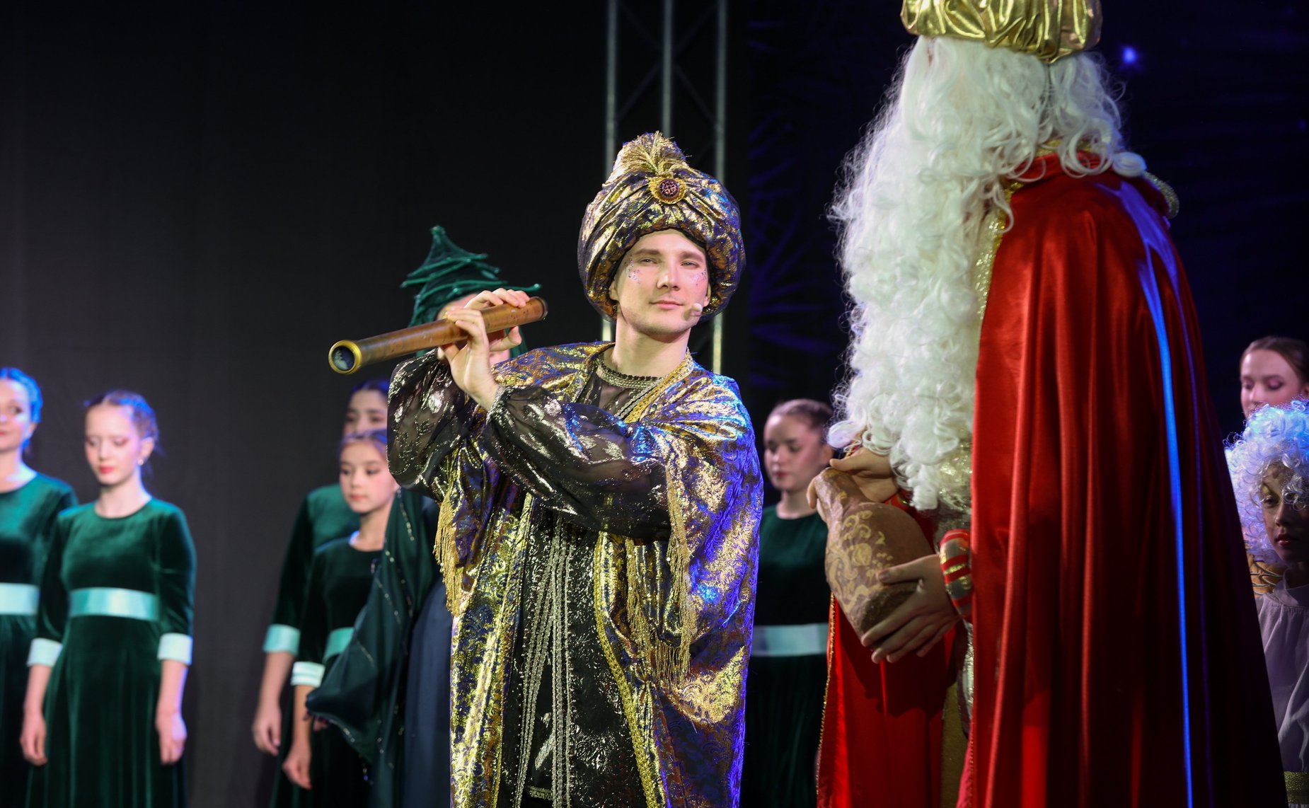 По инициативе Валентины Матвиенко в Таврическом дворце Санкт-Петербурга организована Рождественская елка для детей участников СВО