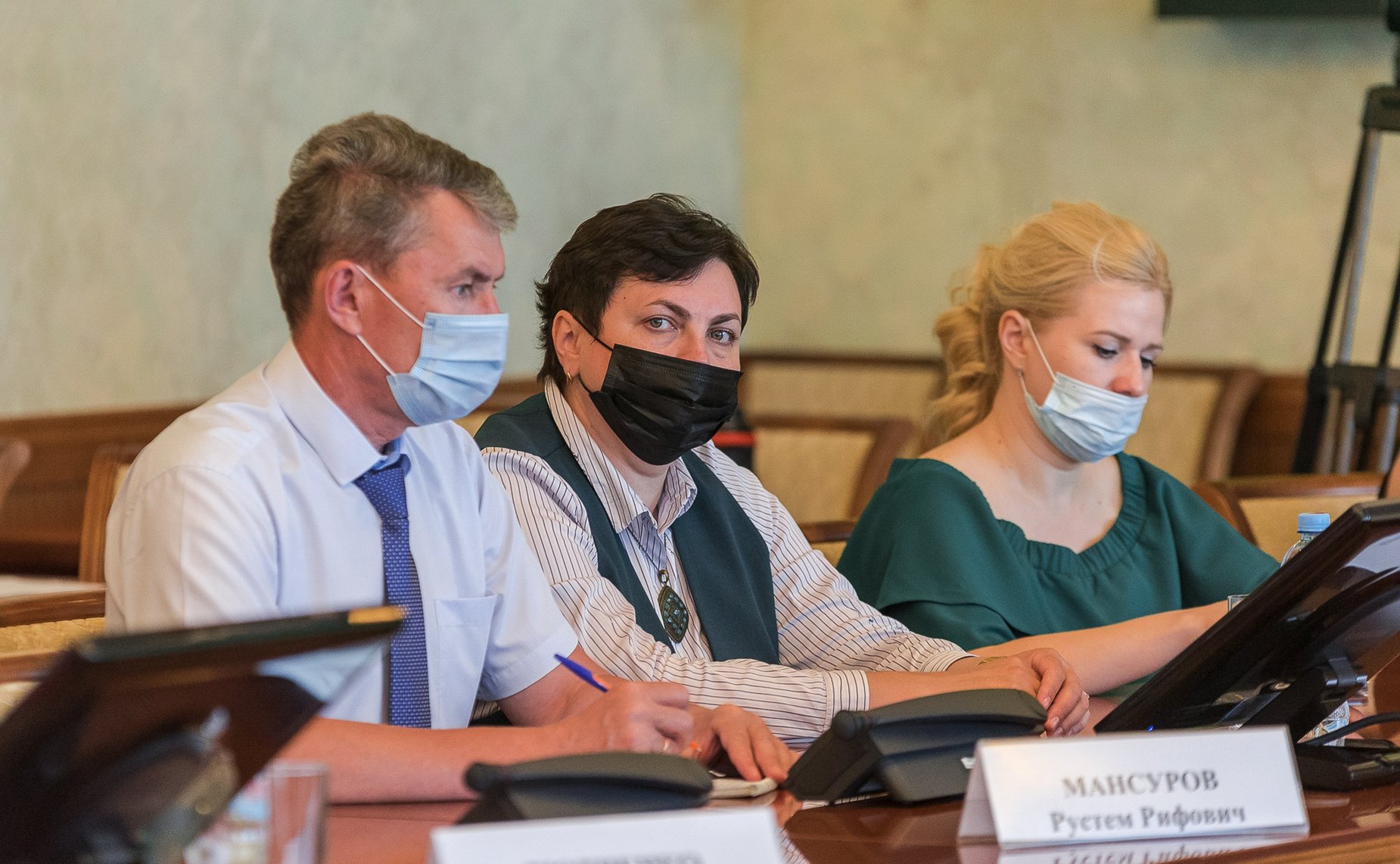 Лилия Гумерова провела совещание по организации летней детской оздоровительной кампании в Башкортостане