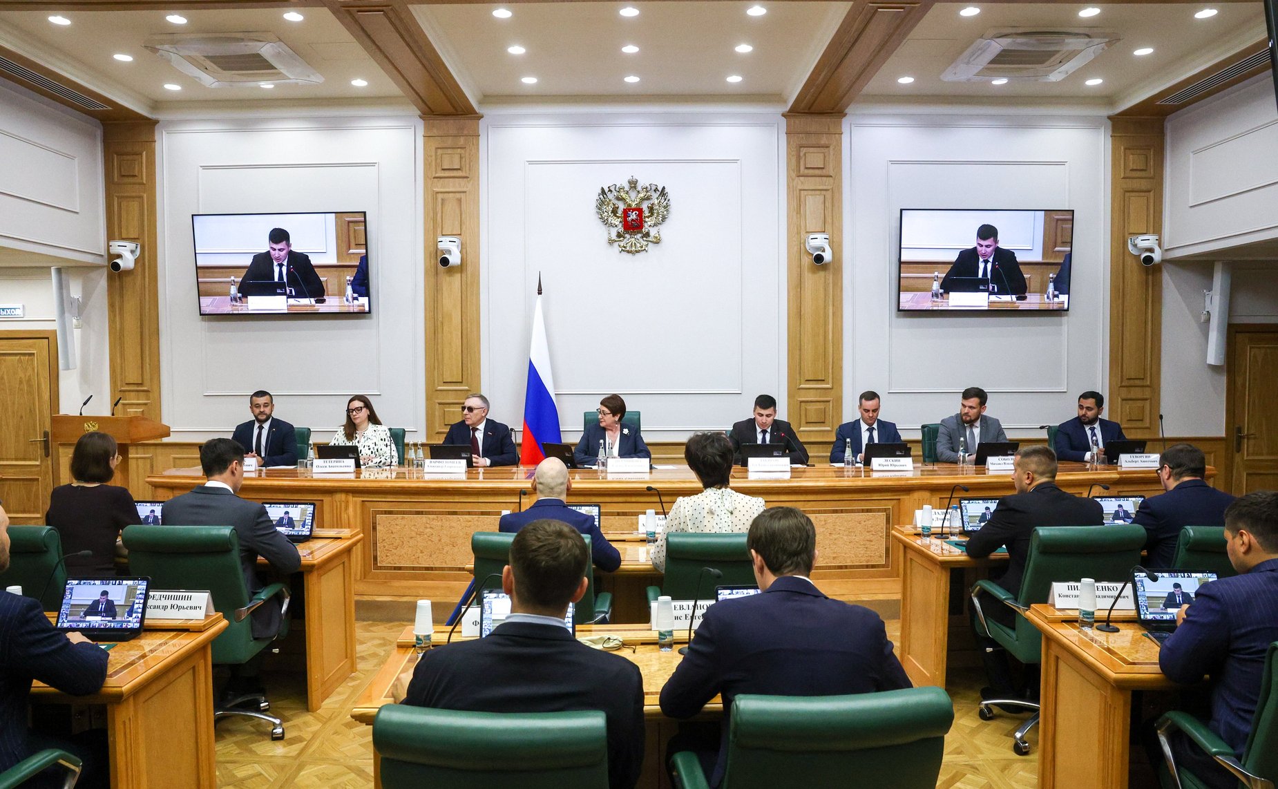 Заседание Палаты молодых законодателей при Совете Федерации