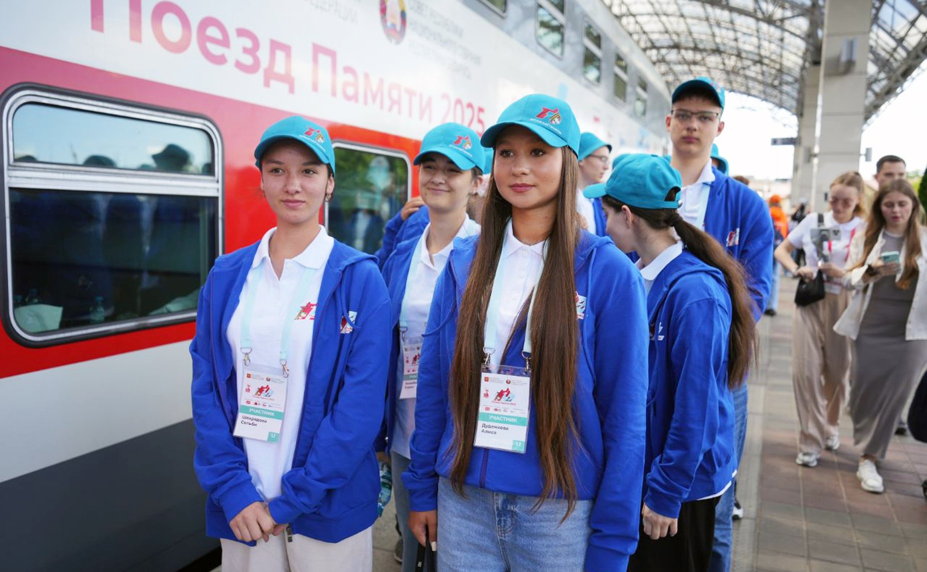 Торжественная встреча участников проекта «Поезд памяти» (фото Фонд «Культурное пространство»)