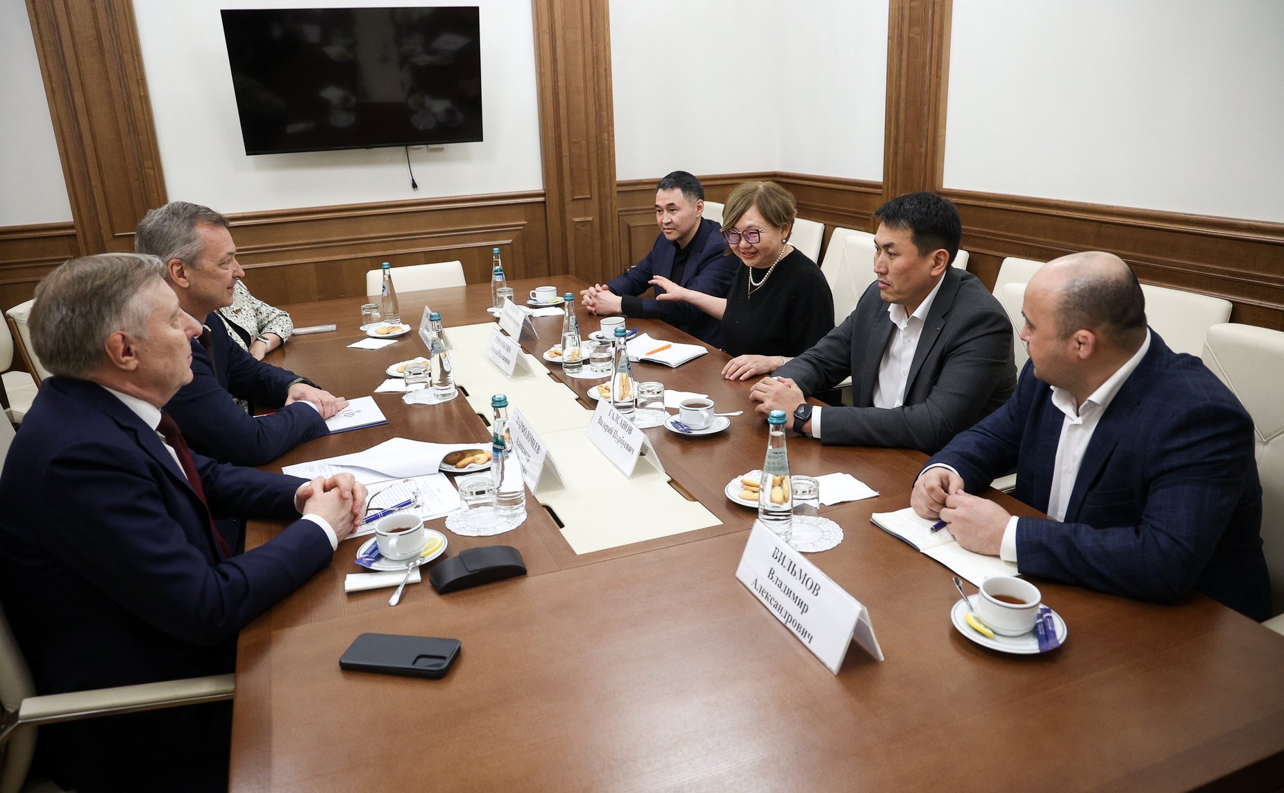 Андрей Яцкин и Александр Варфоломеев провели встречу с делегацией субъекта РФ, в которую вошли участники региональной программы «Патриоты Бурятии»